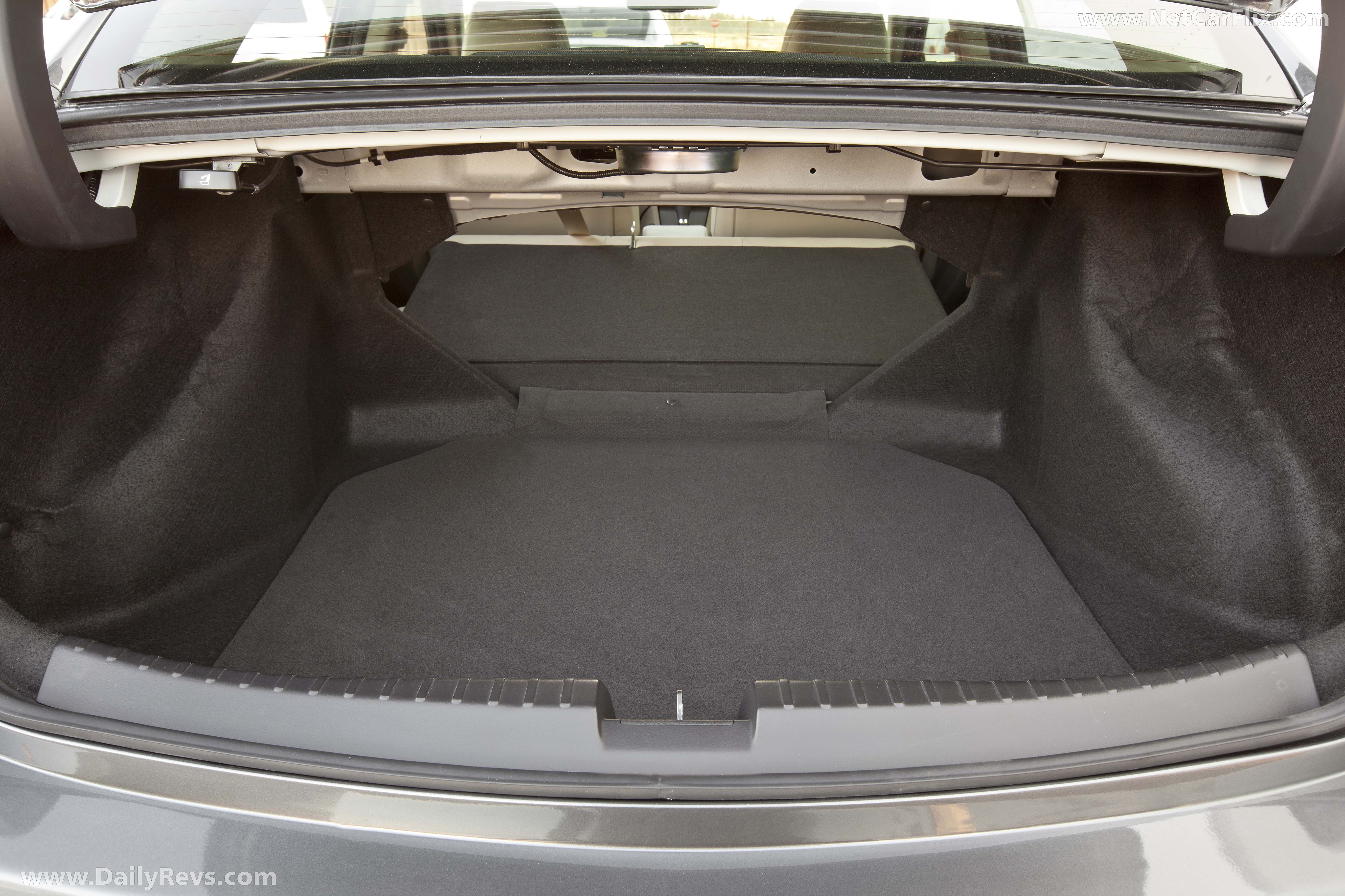 Image for 2013 Acura ILX - Exteriors, Interiors and Details