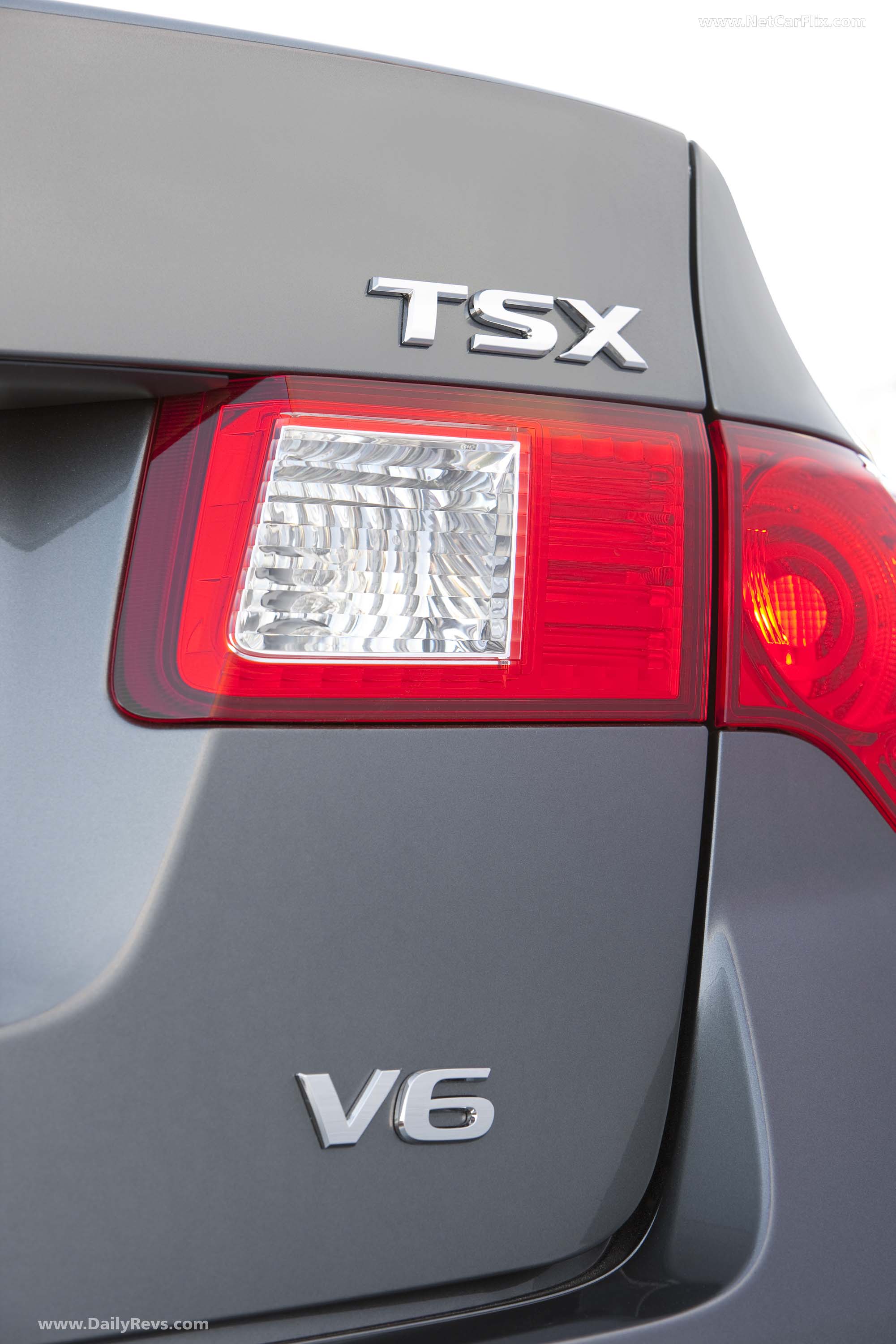 2010 Acura TSX V6 Stunning HD Photos, Videos, Specs, Features & Price