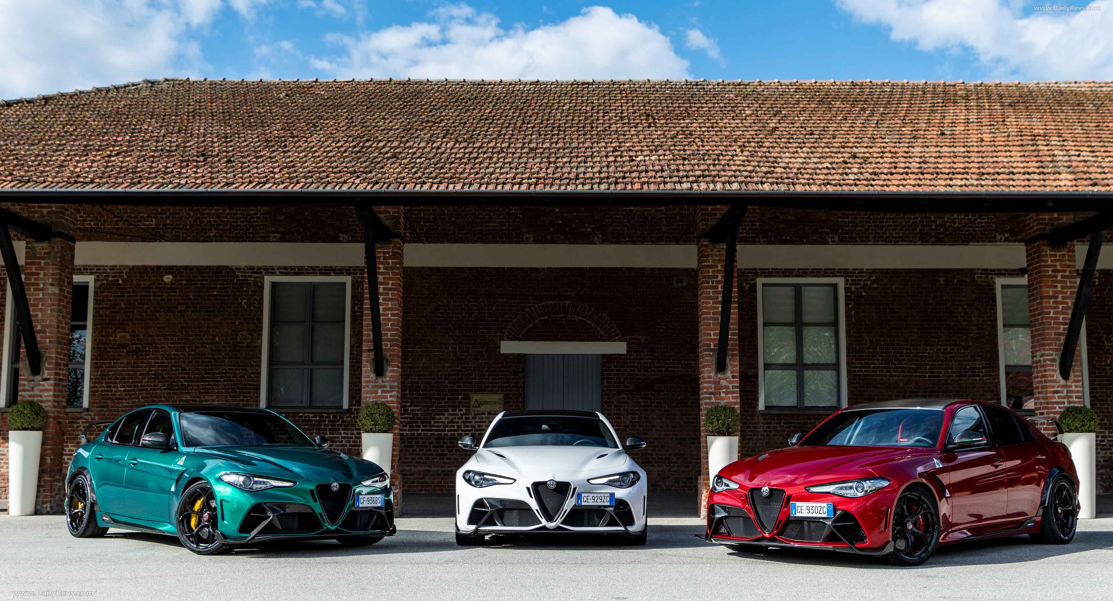 Picture of 2021 Alfa Romeo Giulia GTA ETNA Red