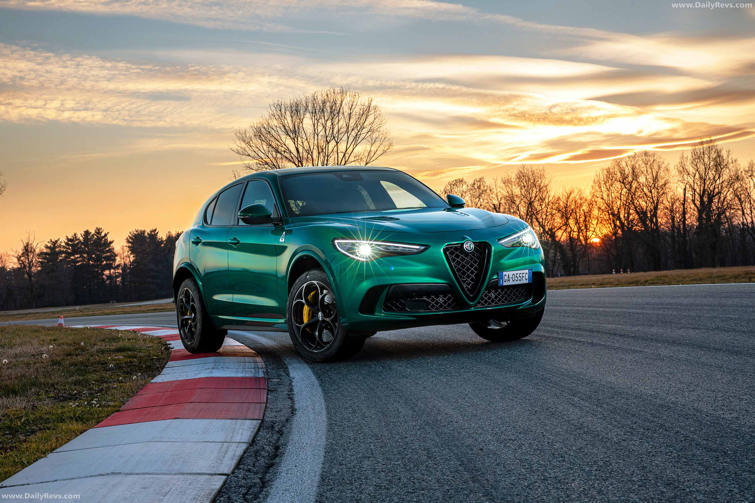 Image for 2022 Alfa Romeo Stelvio Quadrifoglio - Exteriors, Interiors and Details