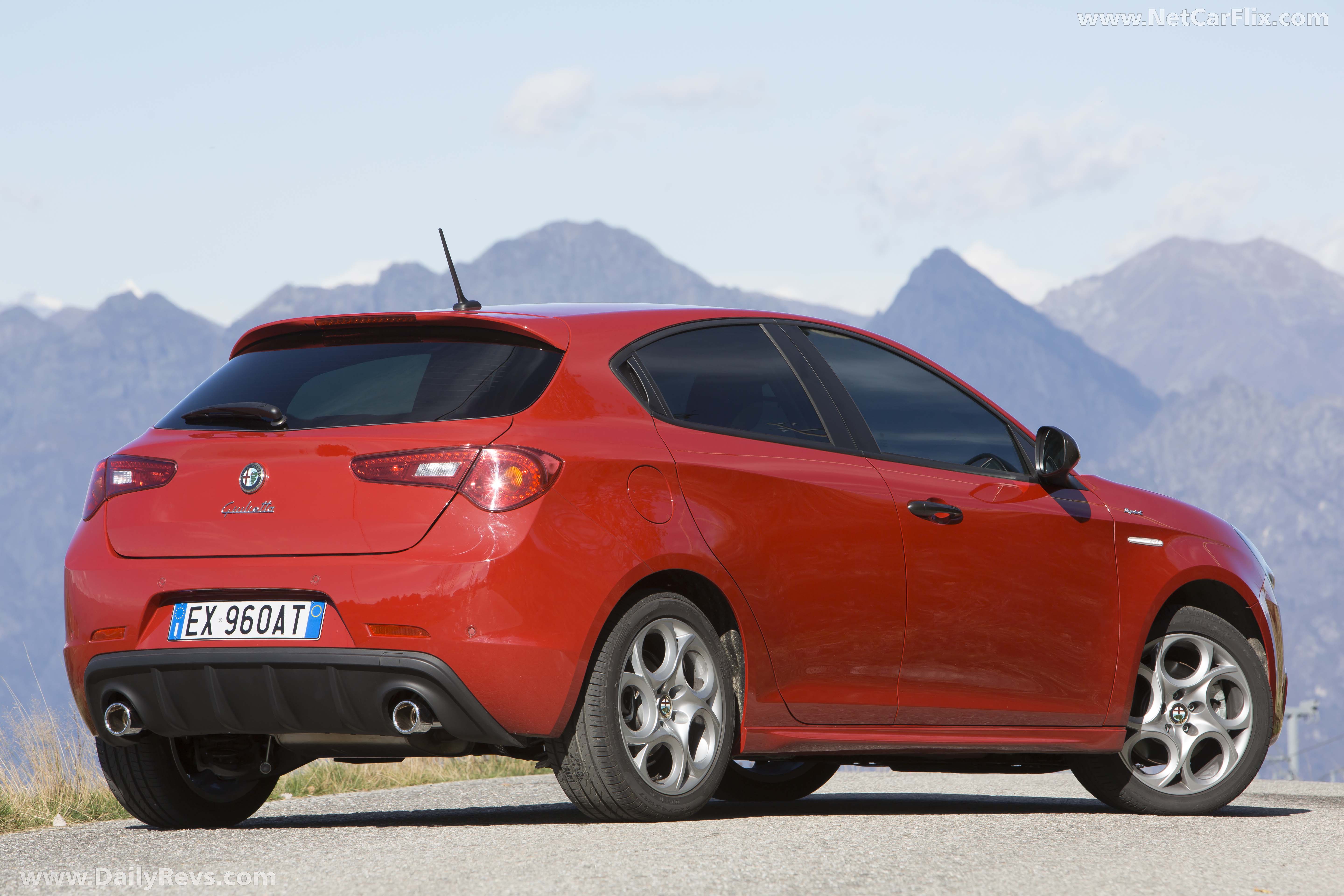 Image for 2015 Alfa Romeo Giulietta Sprint - Exteriors, Interiors and Details