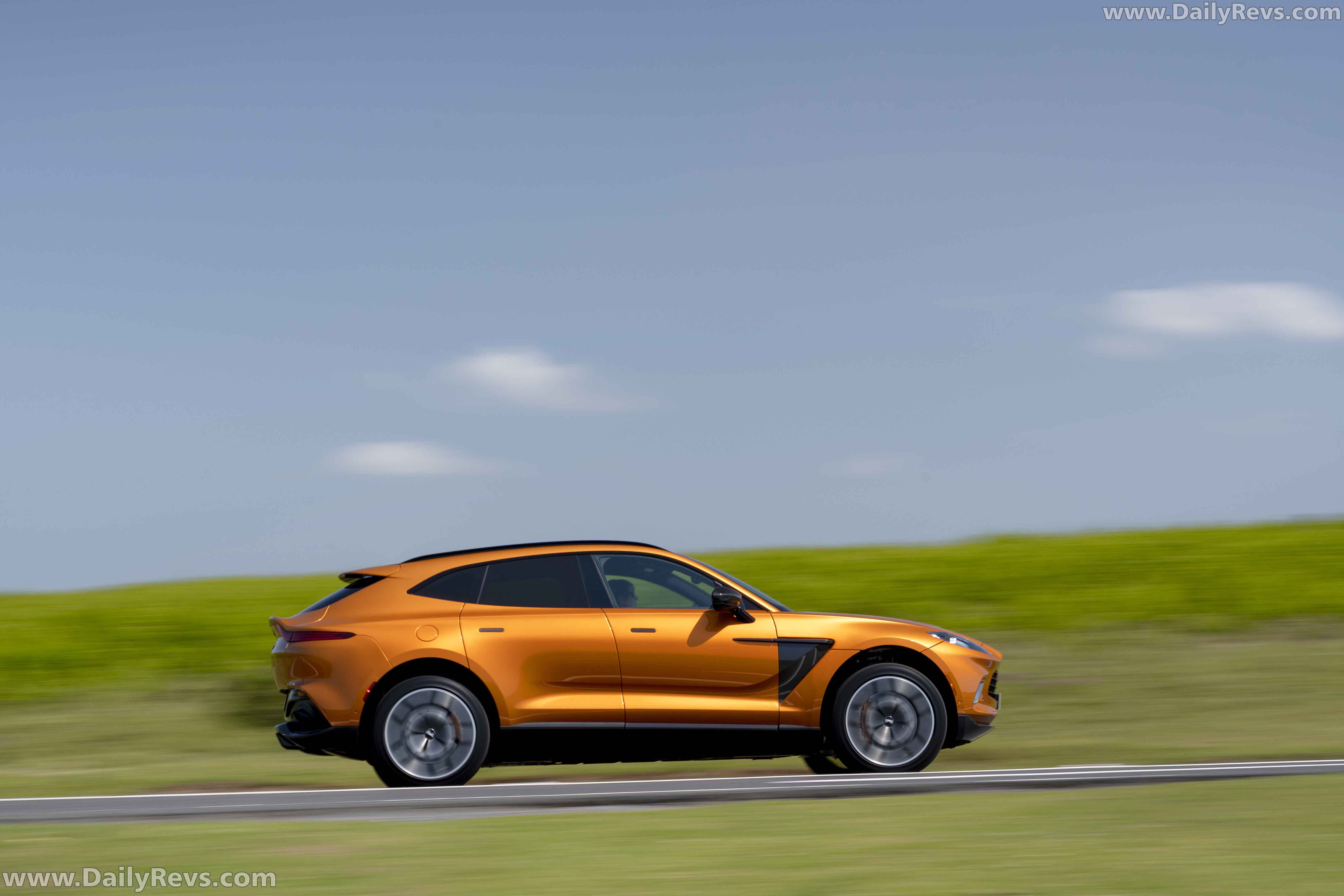 Image for 2021 Aston Martin DBX Golden Saffron - Exteriors, Interiors and Details