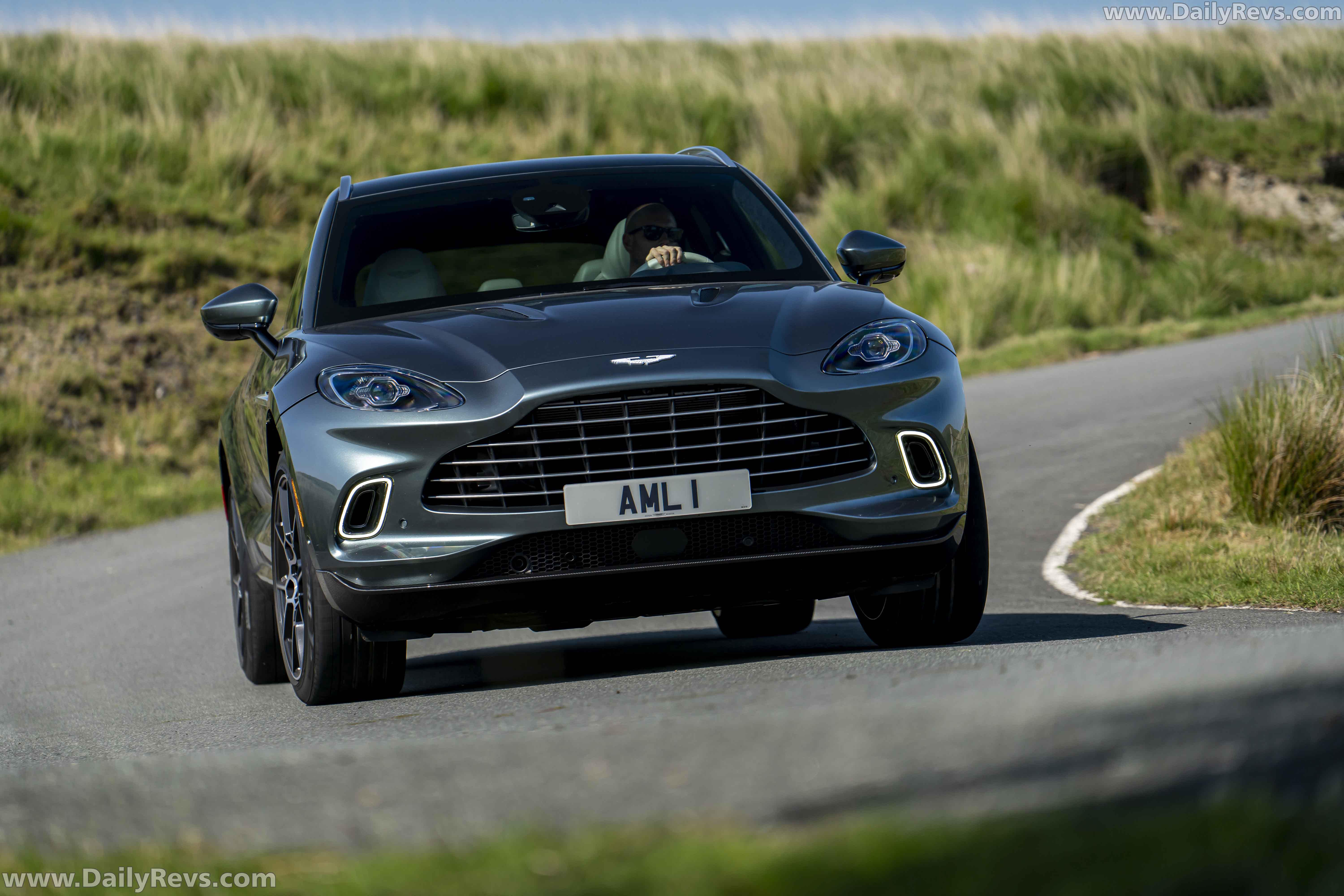 Image for 2021 Aston Martin DBX Stirling Green - Exteriors, Interiors and Details