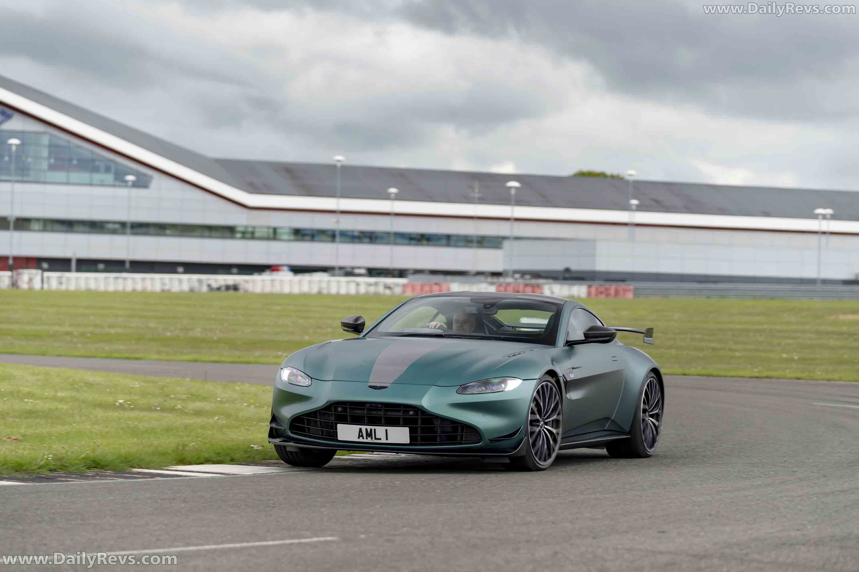 Image for 2021 Aston Martin Vantage F1 Edition - Exteriors, Interiors and Details