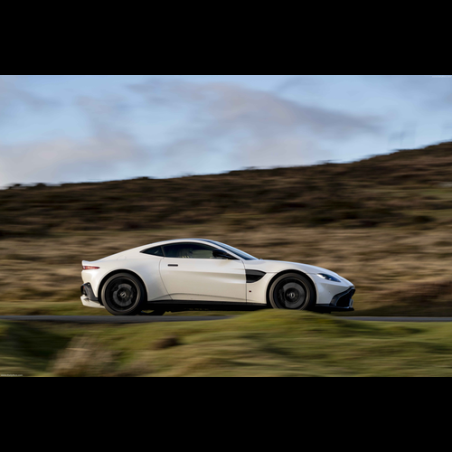 Image for 2019 Aston Martin Vantage Morning Frost White - Exteriors, Interiors and Details