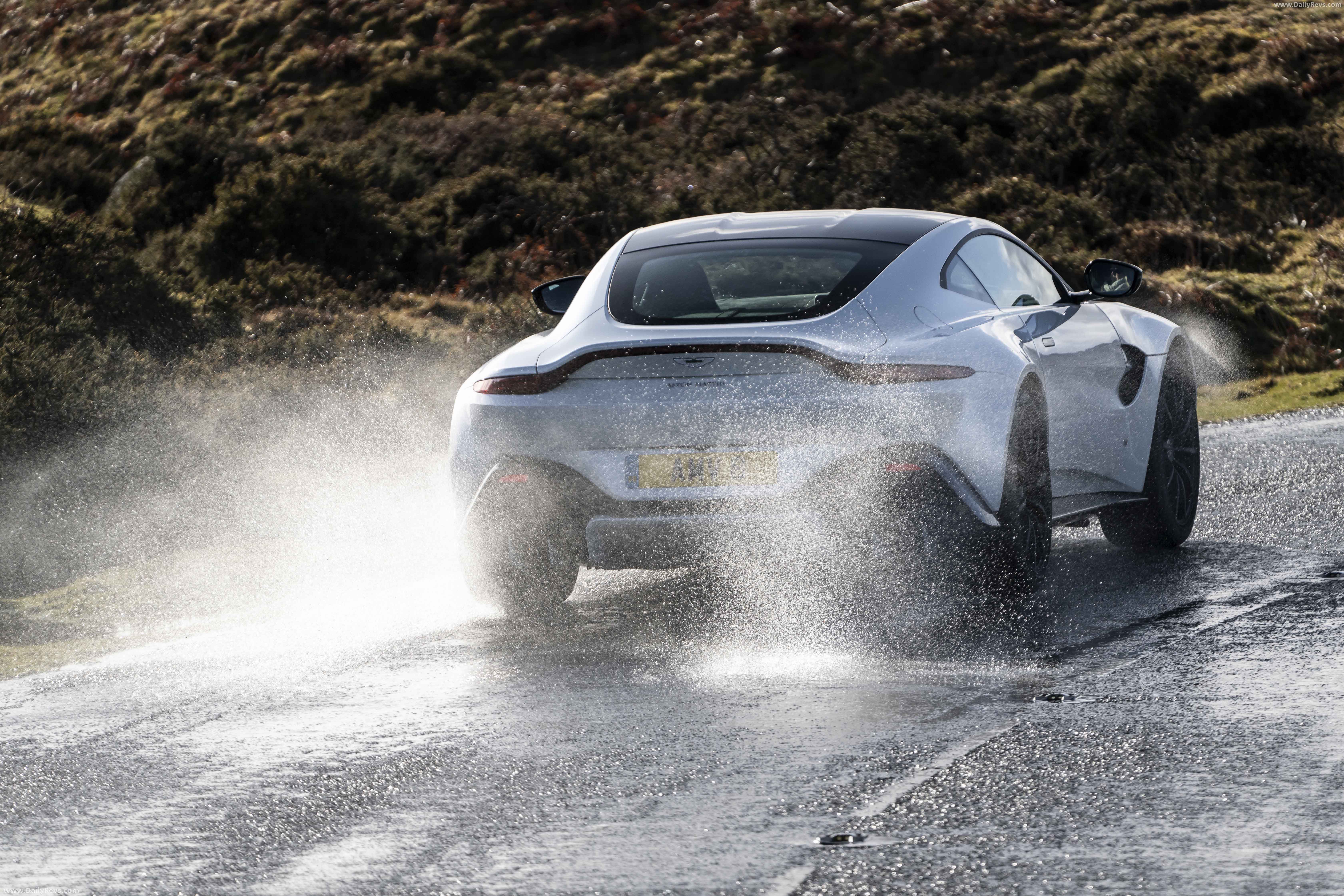 Image for 2019 Aston Martin Vantage Morning Frost White - Exteriors, Interiors and Details