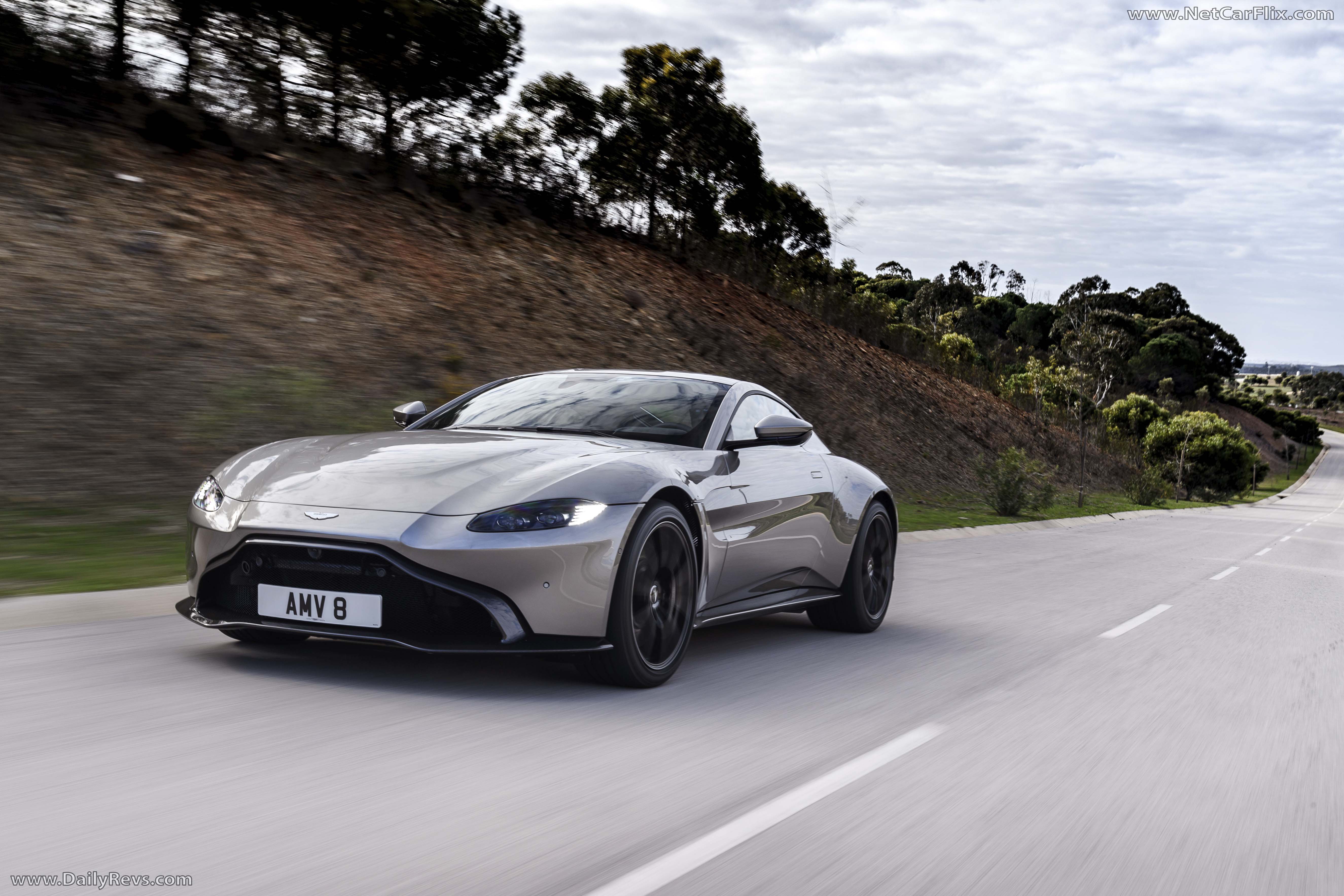 Image for 2019 Aston Martin Vantage Tungsten Silver - Exteriors, Interiors and Details