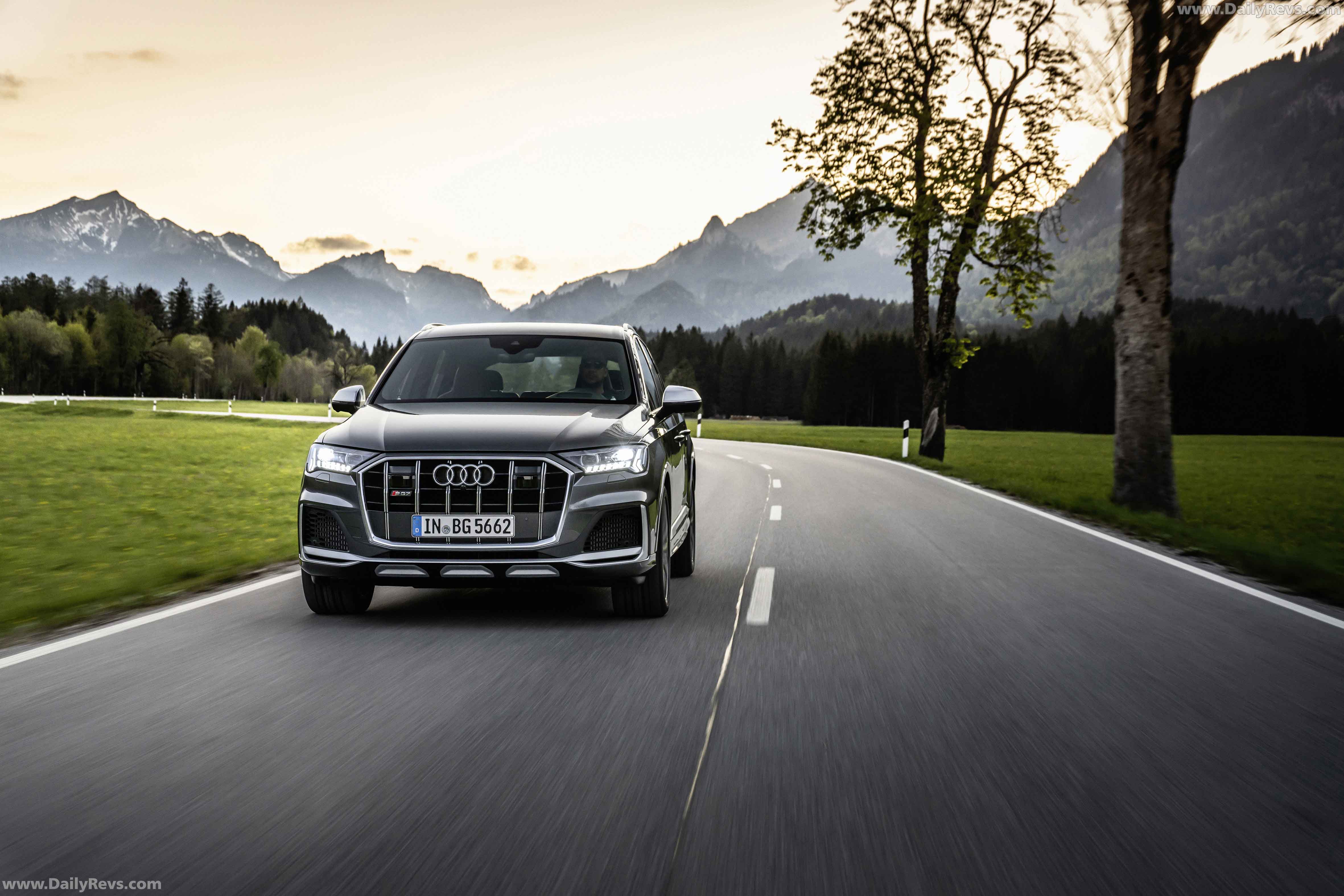 Image for 2021 Audi SQ7 TFSI - Exteriors, Interiors and Details