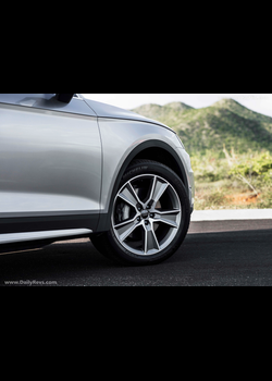 Image for 2017 Audi Q5 - Exteriors, Interiors and Details