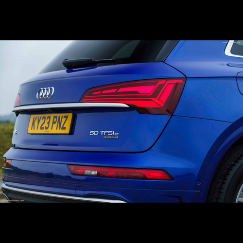 Image for 2023 Audi Q5 50 TFSI e quattro UK Version - Exteriors, Interiors and Details