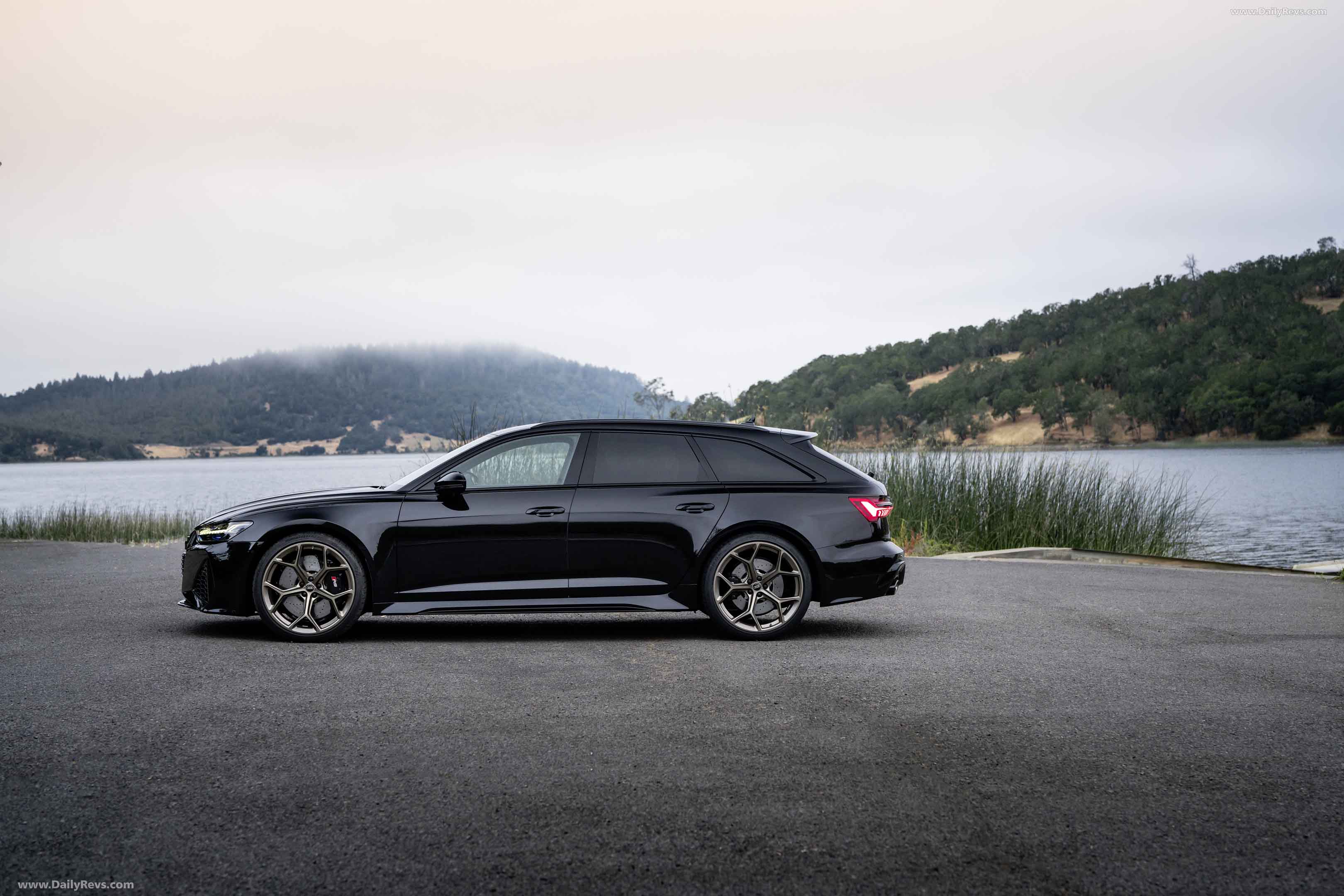 Image for 2023 Audi RS6 Avant Performance Mythos Black - Exteriors, Interiors and Details