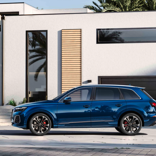 2025 Audi Q7 - Stunning HD Photos, Videos, Specs, Features & Price