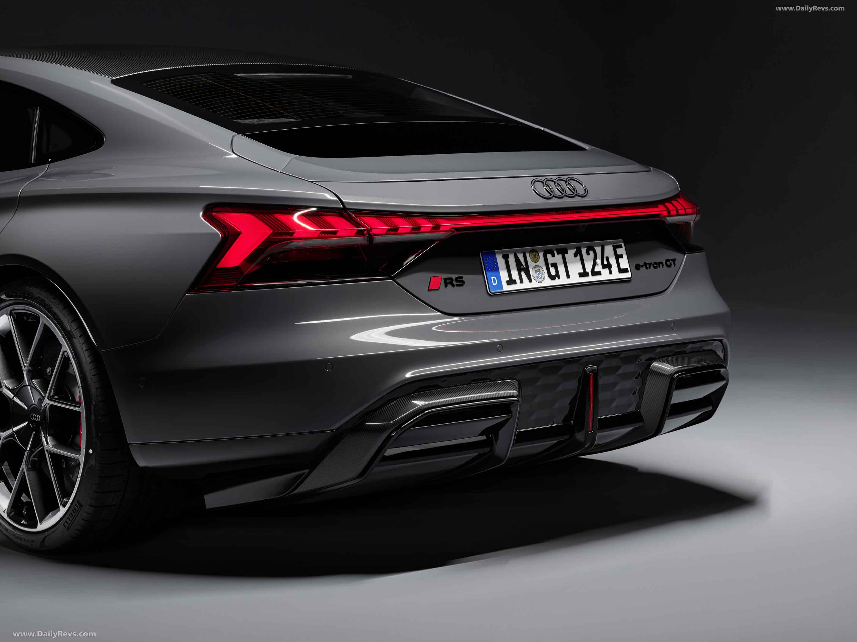 2025 Audi RS etron GT Stunning HD Photos, Videos, Specs, Features