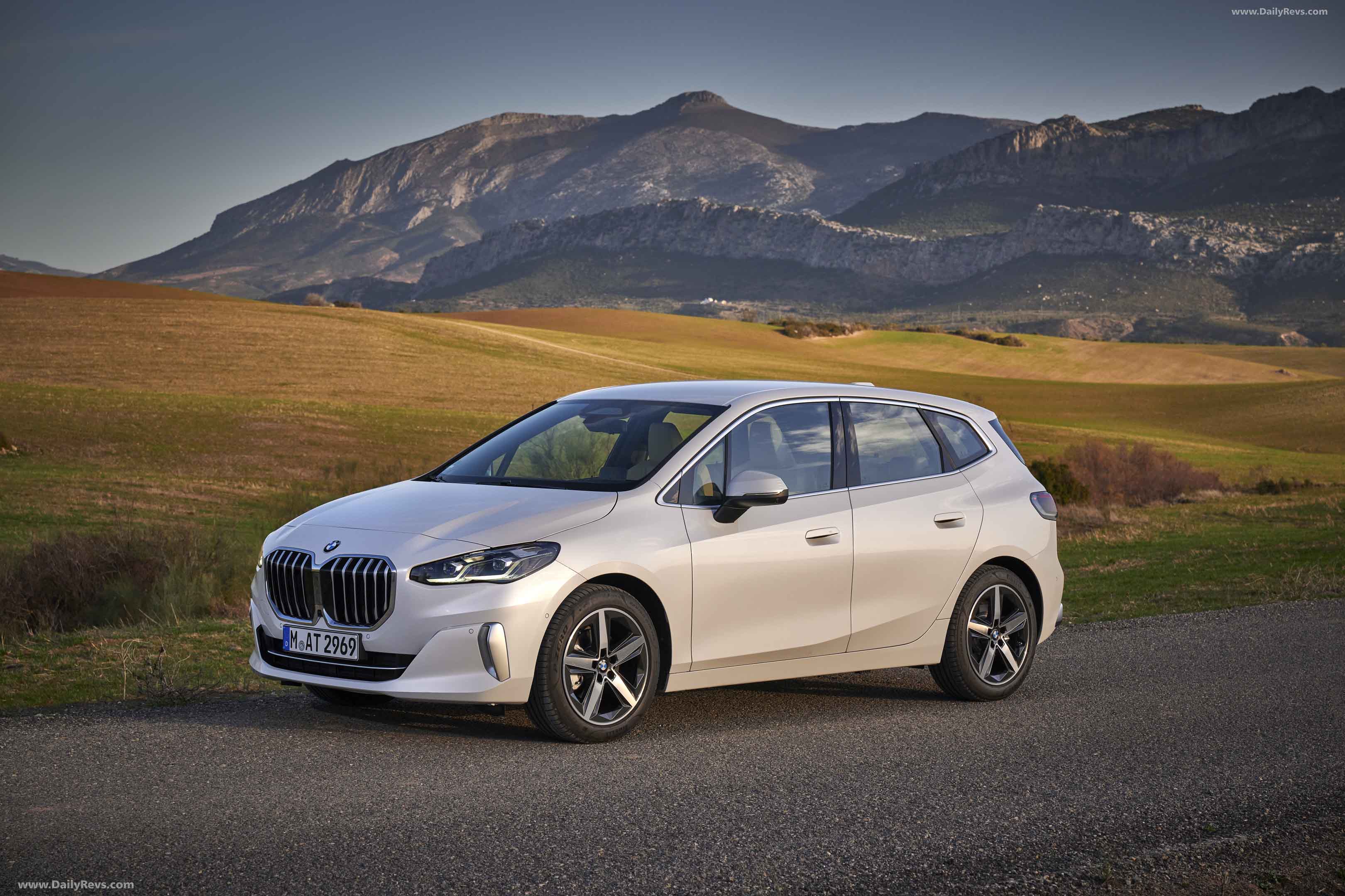 Image for 2022 BMW 220i Active Tourer F45 - Exteriors, Interiors and Details