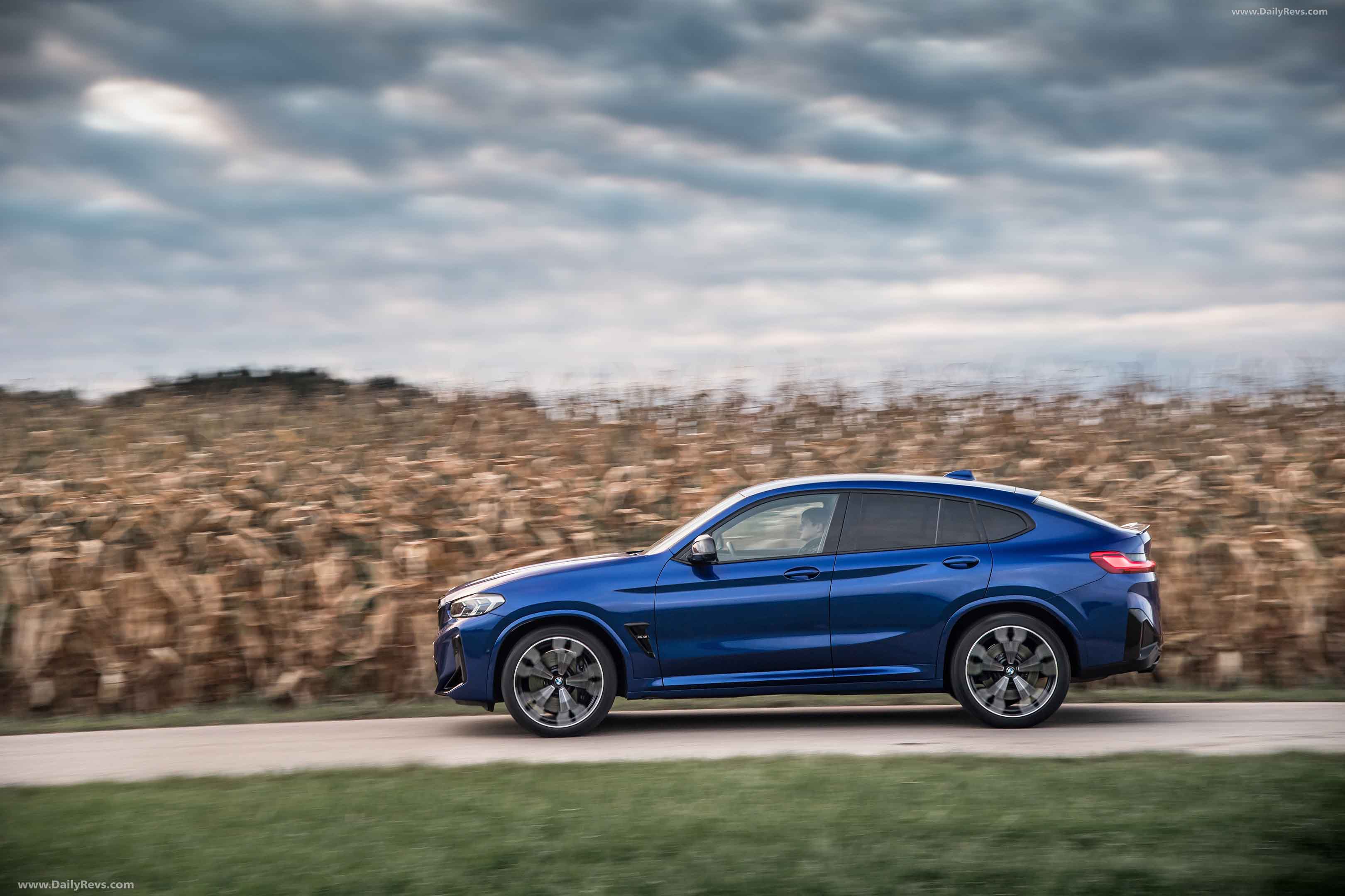 Image for 2022 BMW X4 M Marina Bay Blue Metallic G02 - Exteriors, Interiors and Details