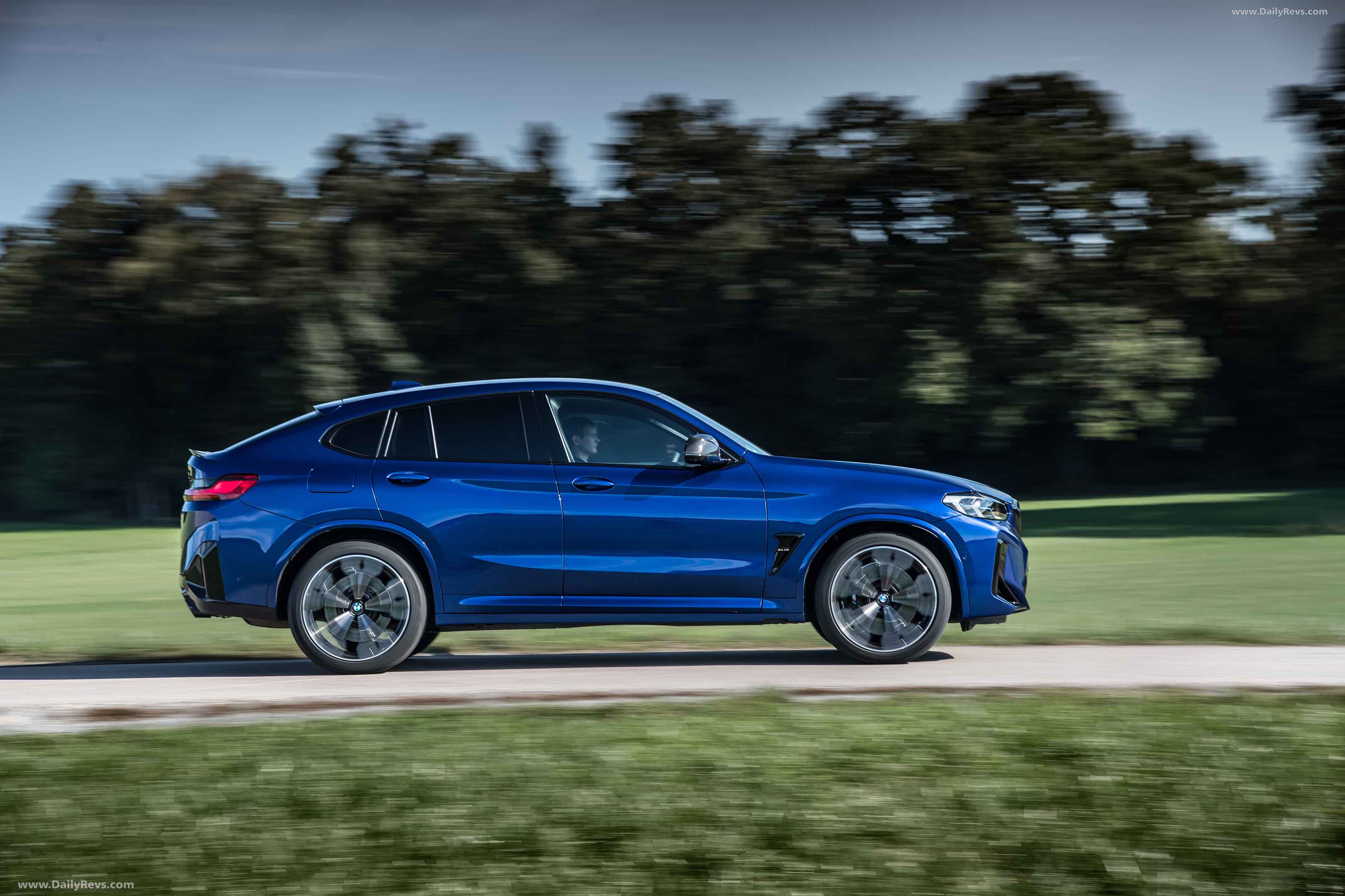 Image for 2022 BMW X4 M Marina Bay Blue Metallic G02 - Exteriors, Interiors and Details