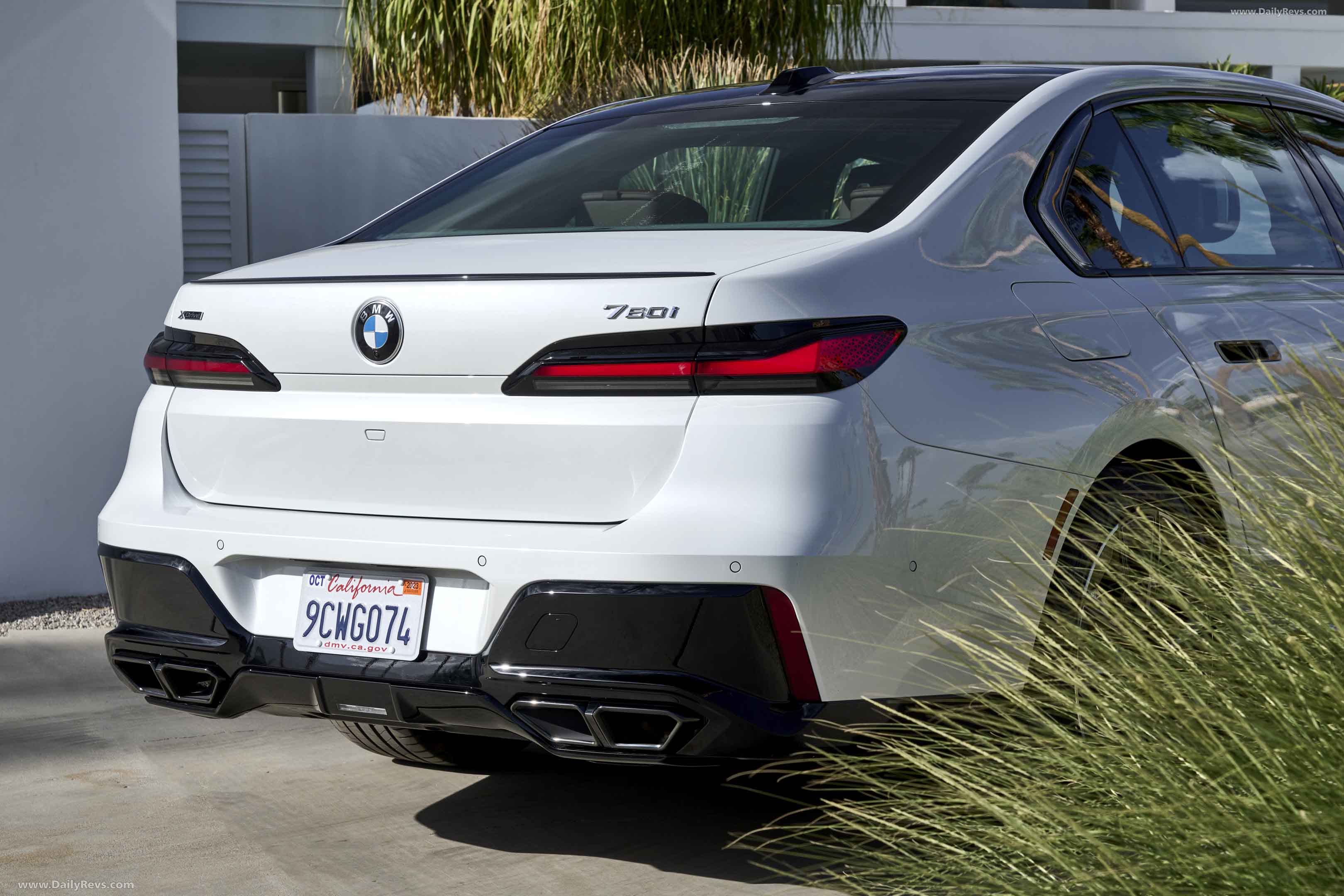 Image for 2023 BMW 760i Mineral White Metallic G11 - Exteriors, Interiors and Details