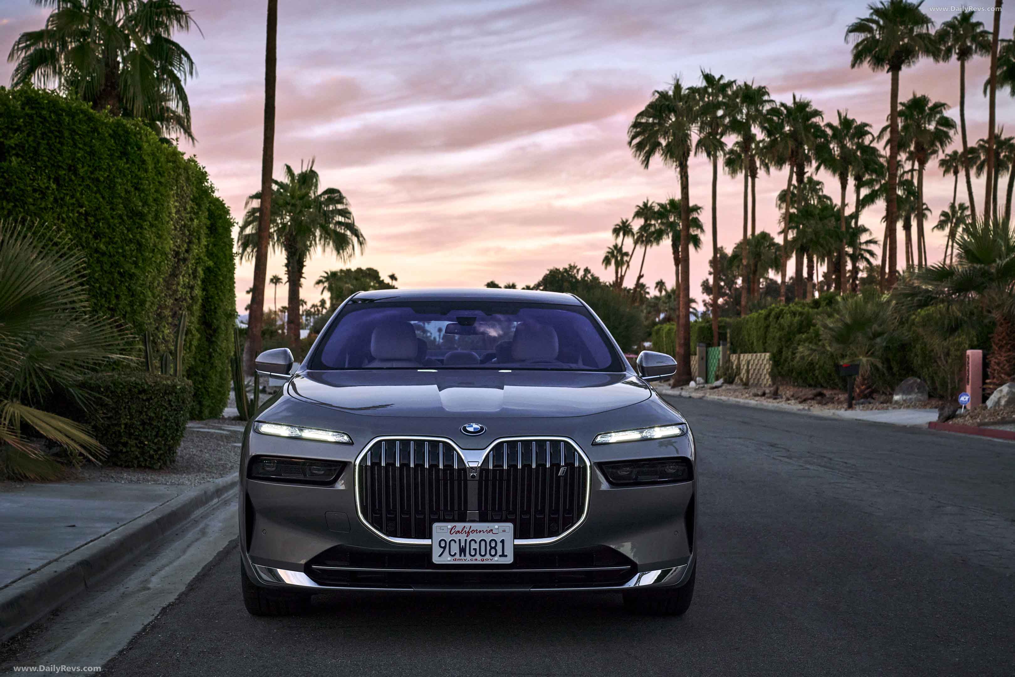 Picture of 2023 BMW i7 Oxid Grey