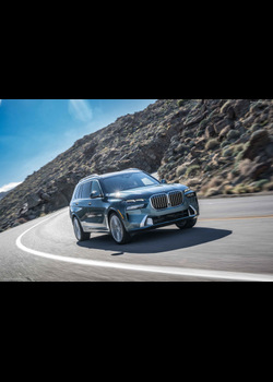 Image for 2023 BMW X7 xDrive40i G07 US Version - Exteriors, Interiors and Details