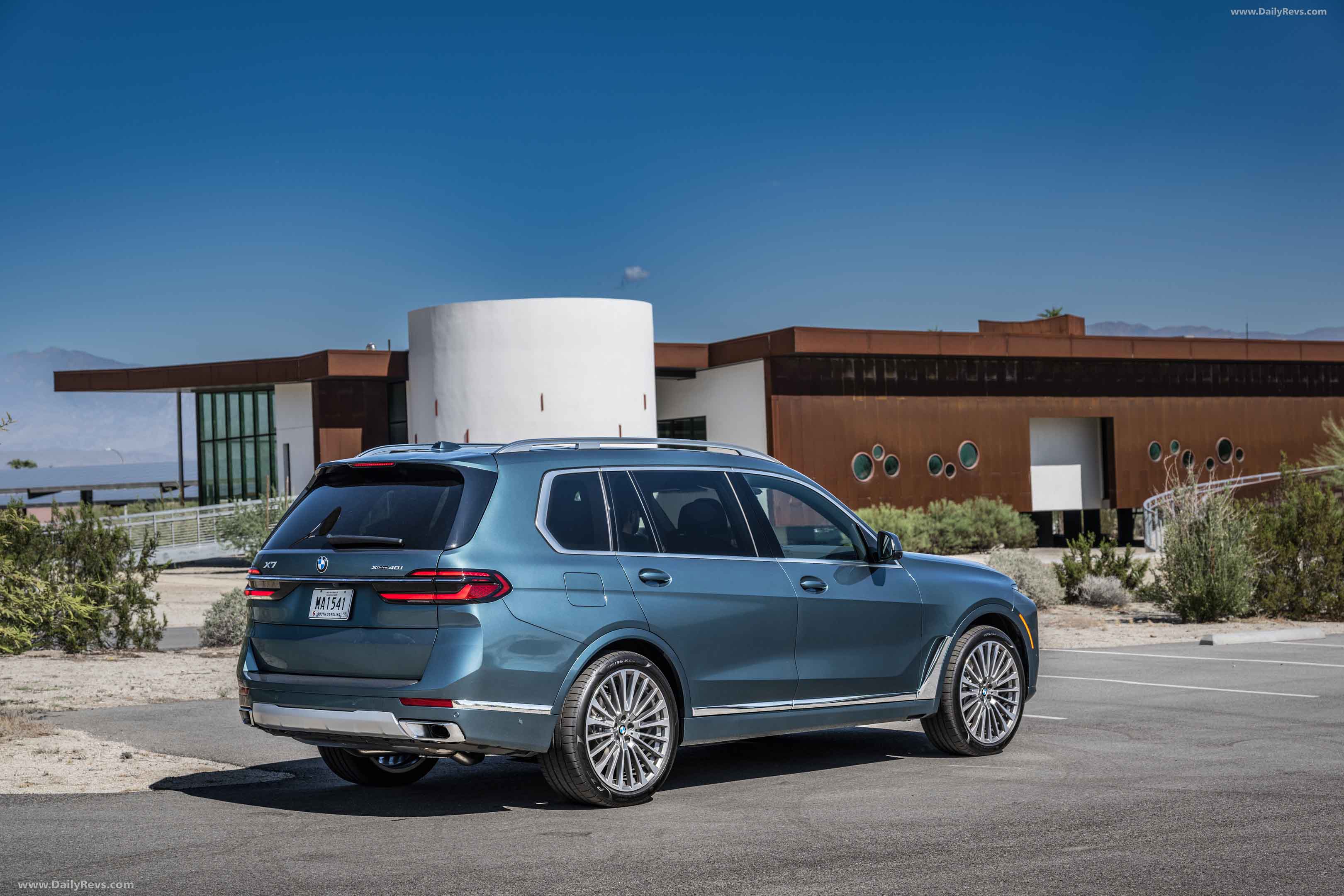 Image for 2023 BMW X7 xDrive40i G07 US Version - Exteriors, Interiors and Details