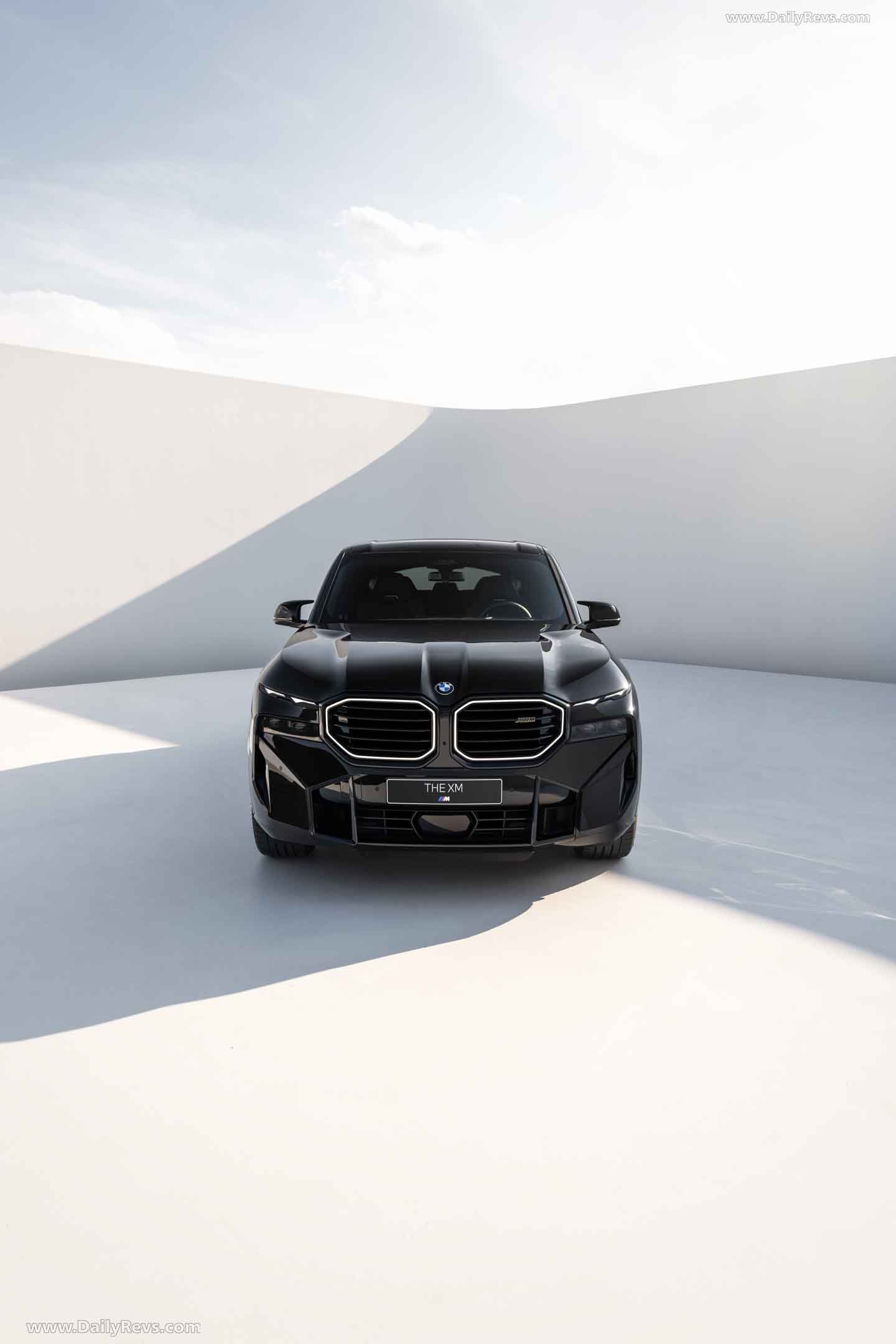 Image for 2023 BMW XM Sapphire Black Metallic G09 - Exteriors, Interiors and Details