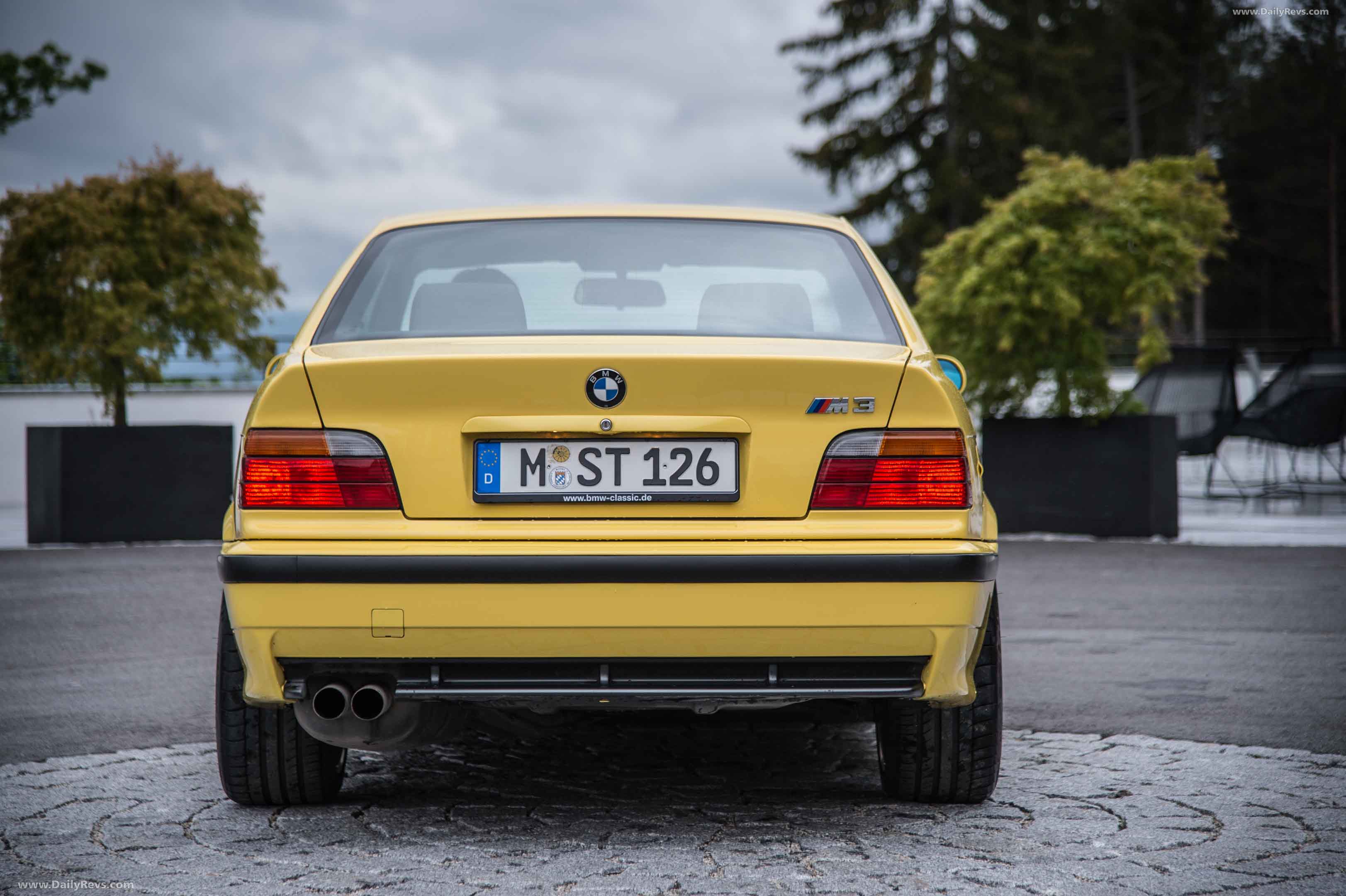 Image for 1992 BMW M3 Coupe E36 - Exteriors, Interiors and Details