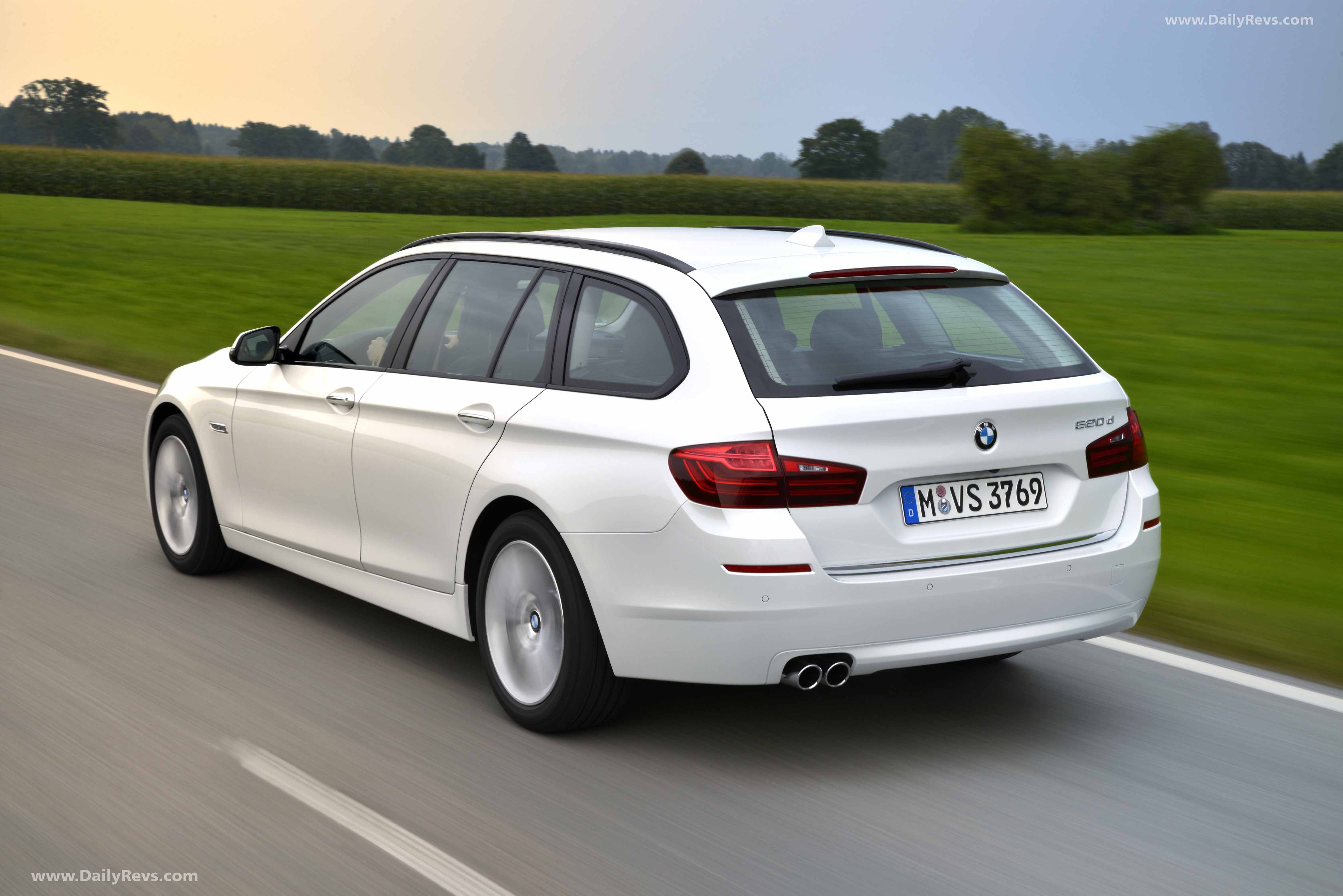 Image for 2015 BMW 520d Touring F11 - Exteriors, Interiors and Details