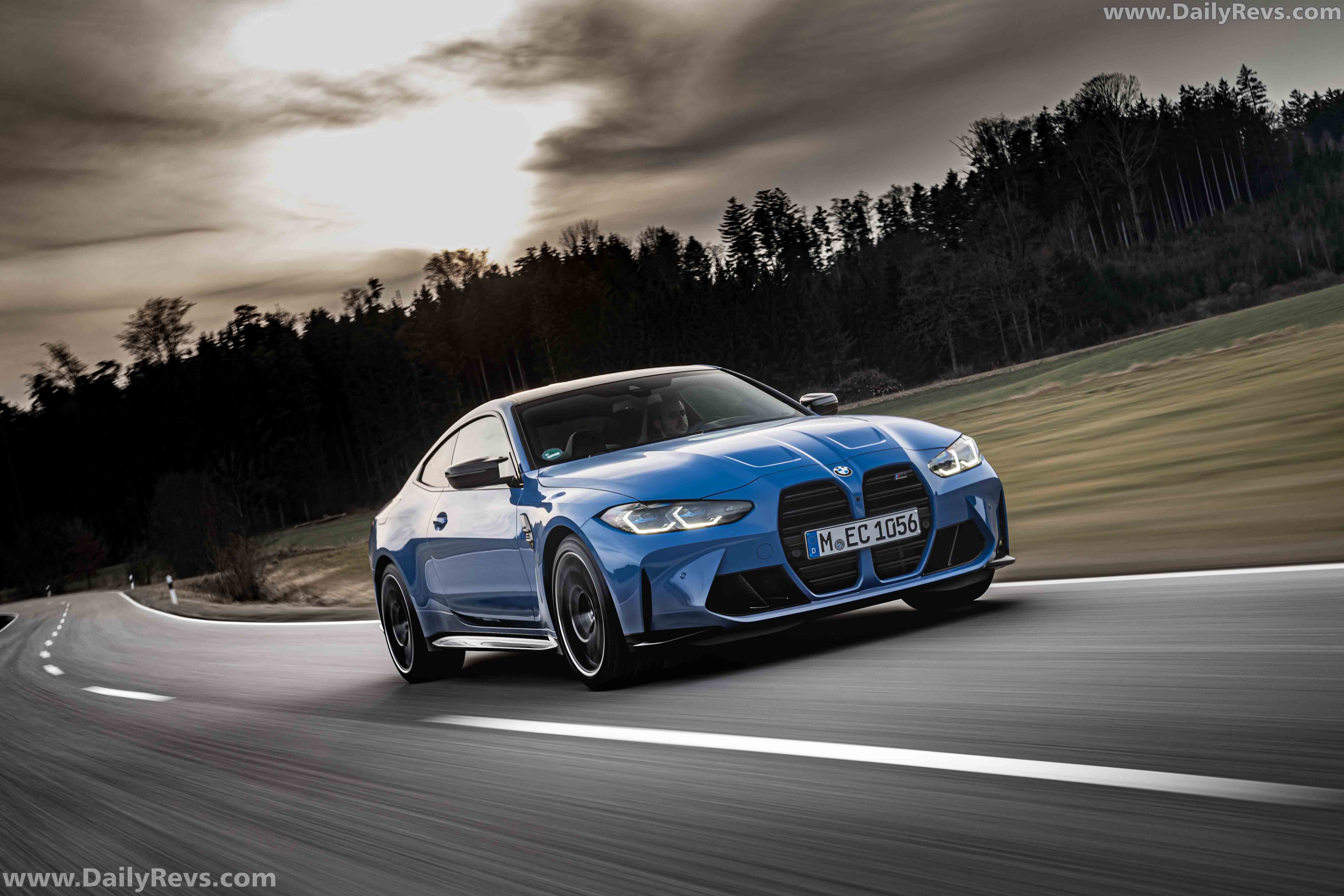 Picture of 2022 BMW M4 Competition Coupe M xDrive