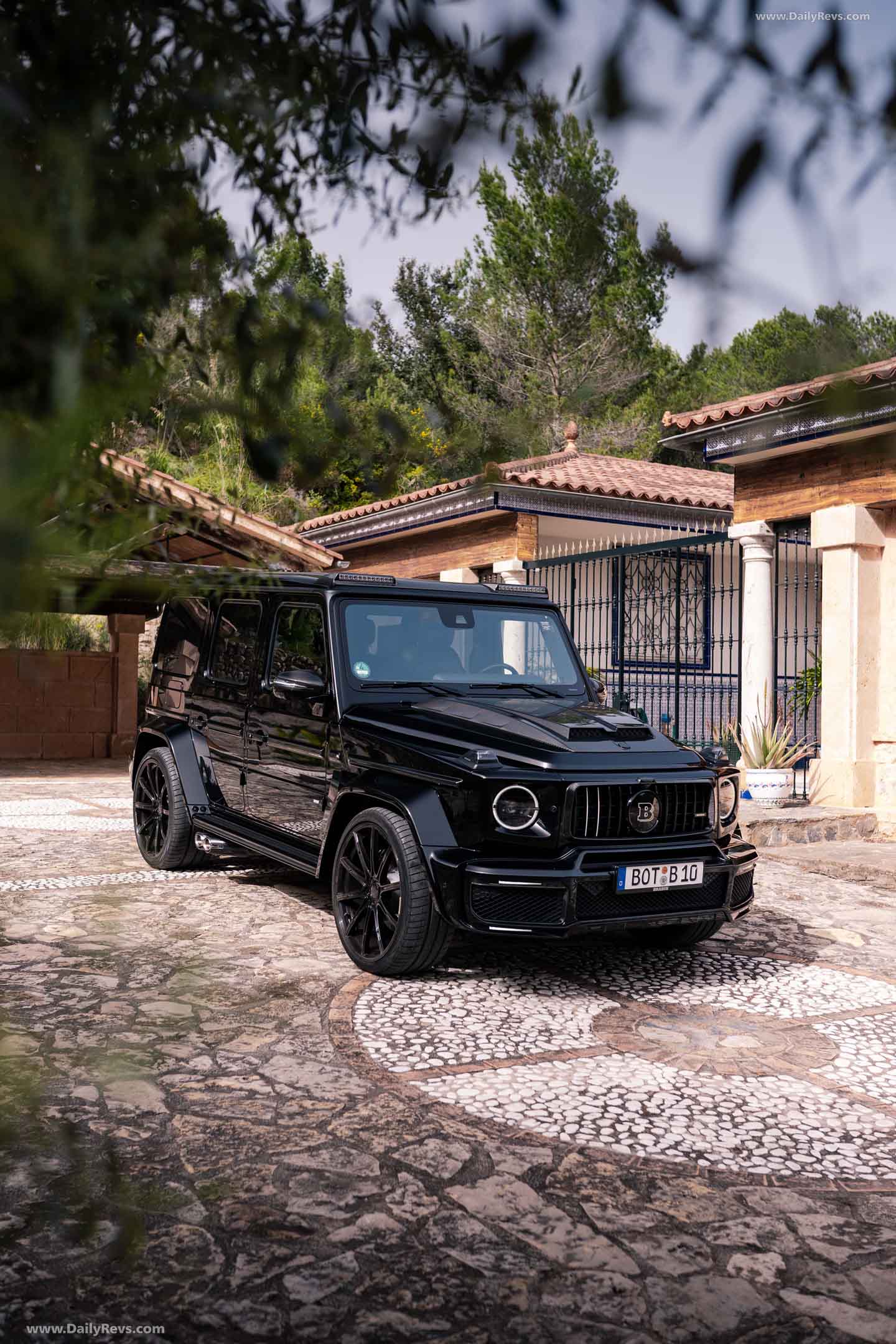 Image for 2022 Brabus 900 Super Black - Exteriors, Interiors and Details