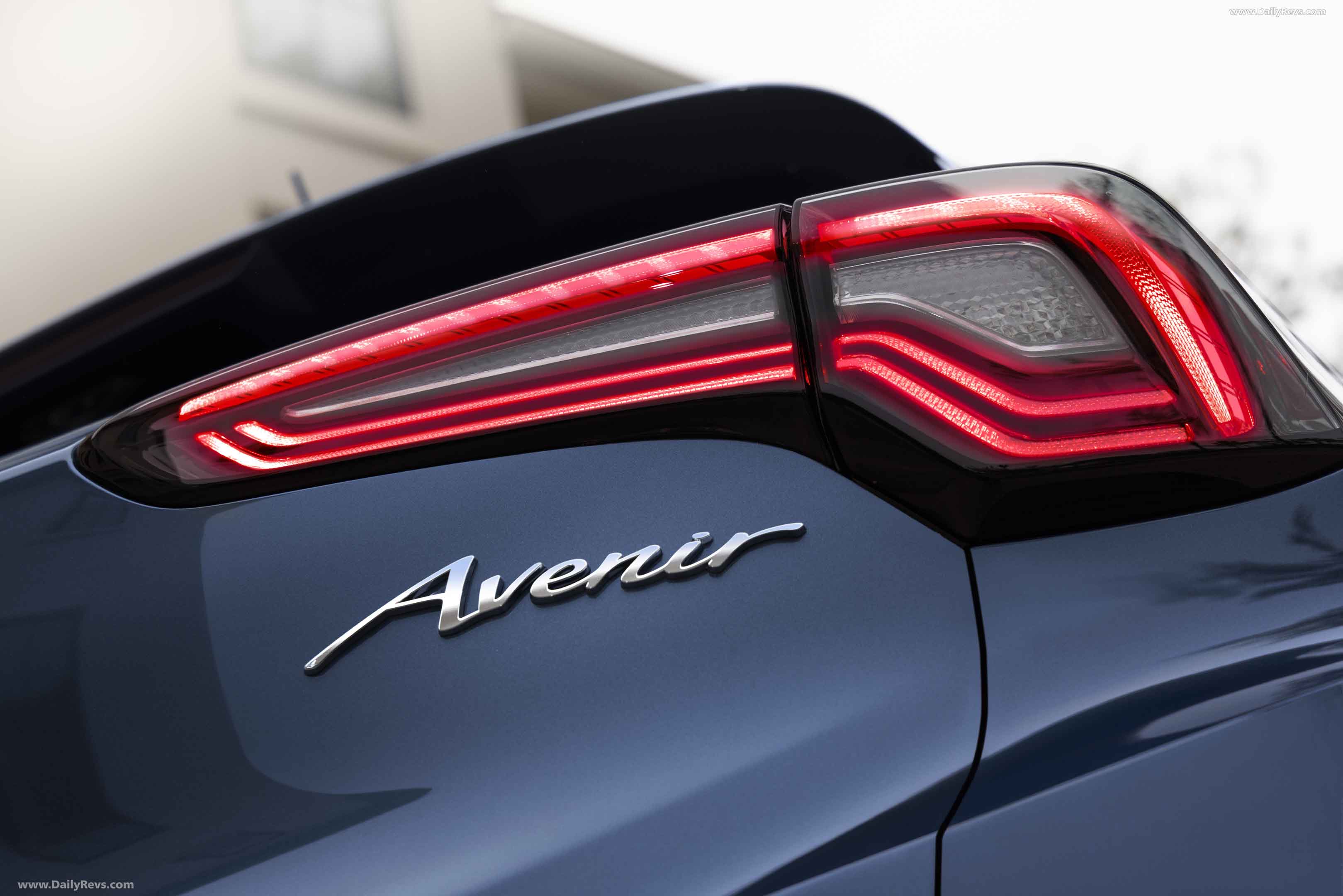 2024 Buick Encore GX Avenir - Stunning HD Photos, Videos, Specs