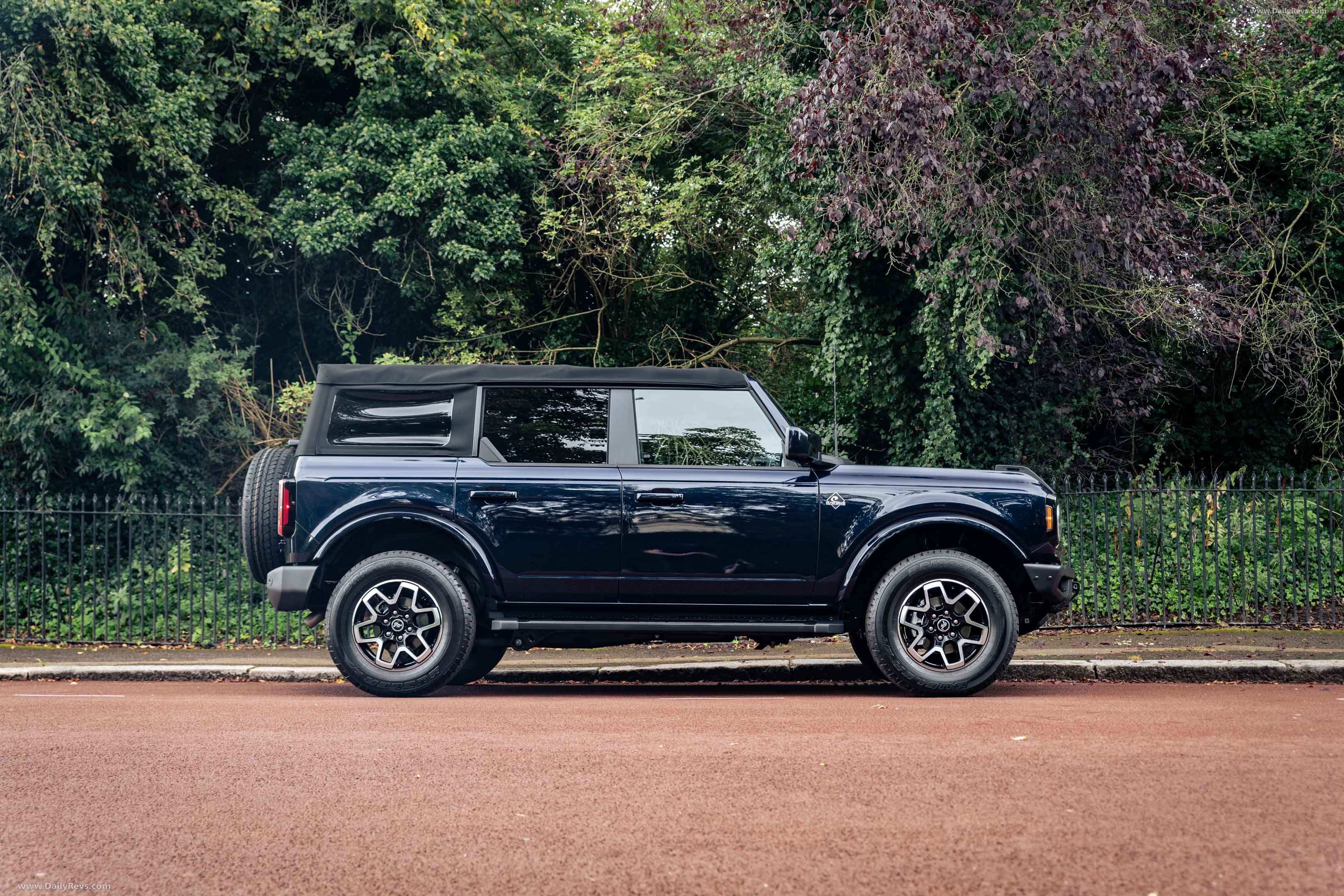 Image for 2021 Clive Sutton Ford Bronco - Exteriors, Interiors and Details