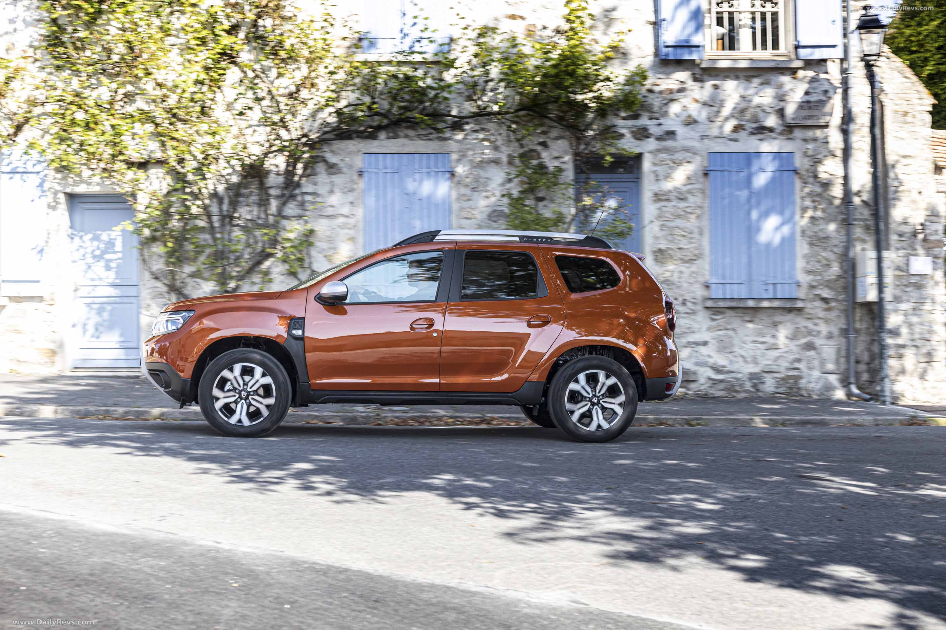 Image for 2022 Dacia Duster - Exteriors, Interiors and Details