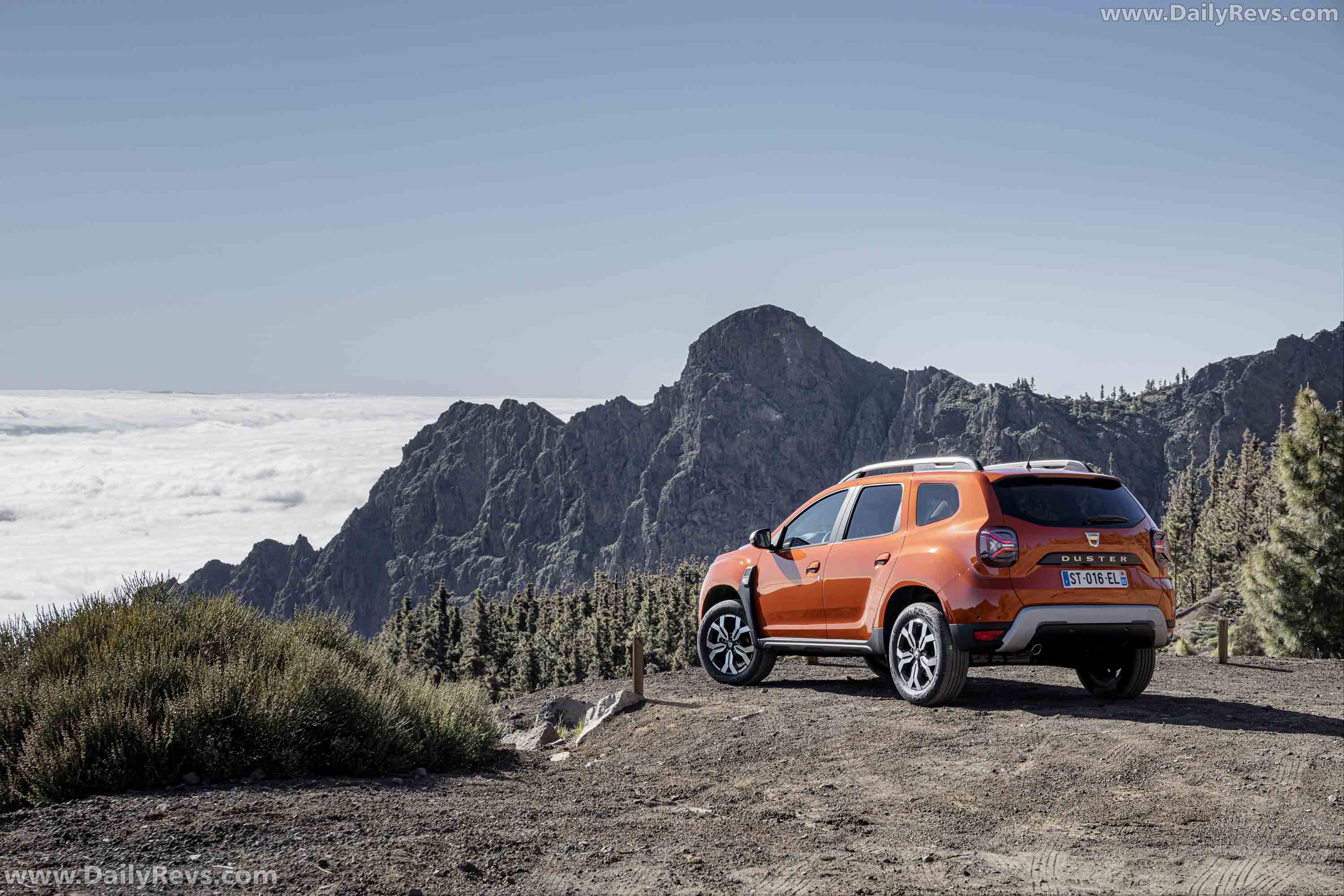 Image for 2022 Dacia Duster - Exteriors, Interiors and Details