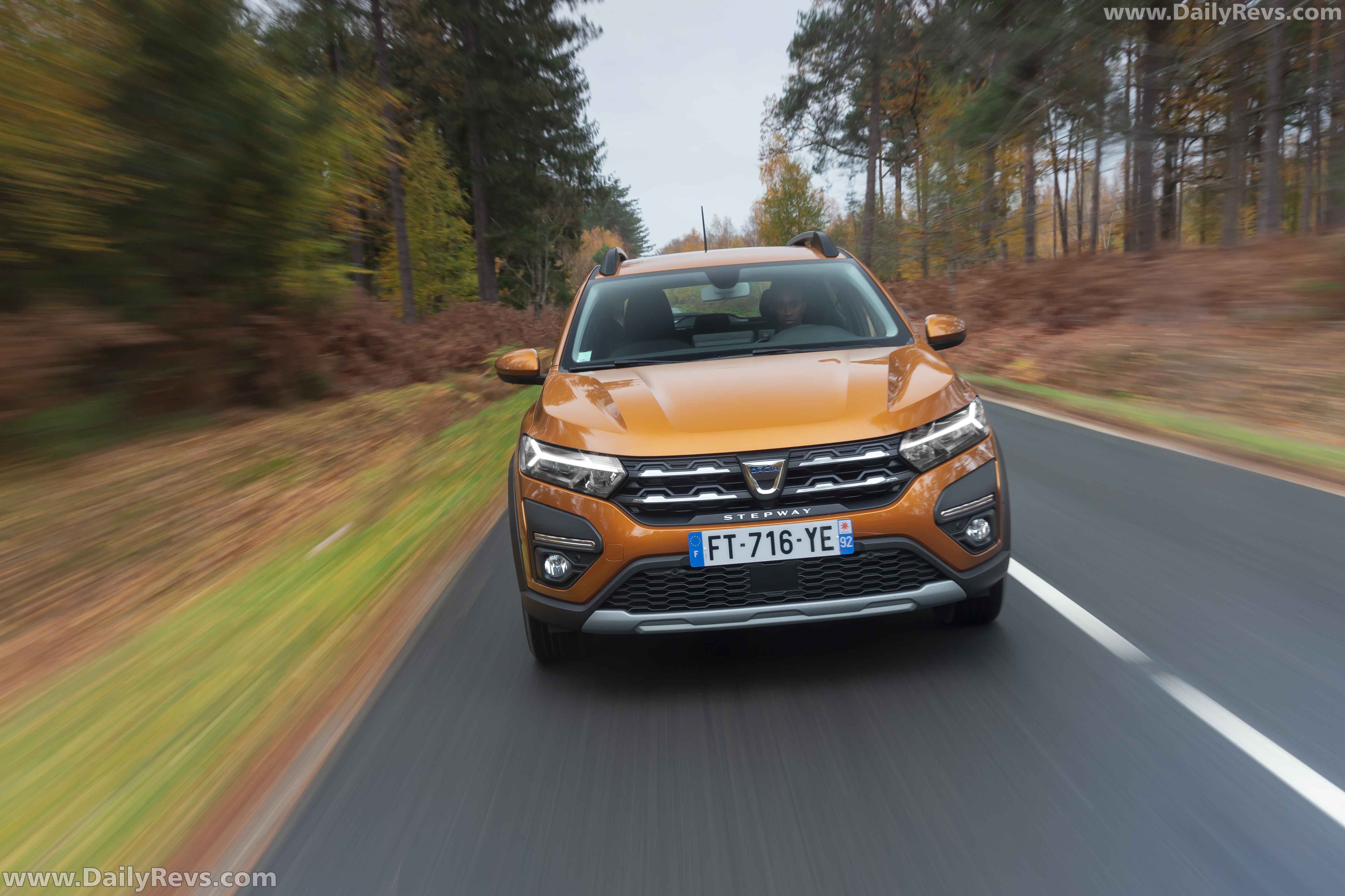 Image for 2021 Dacia Sandero Stepway - Exteriors, Interiors and Details