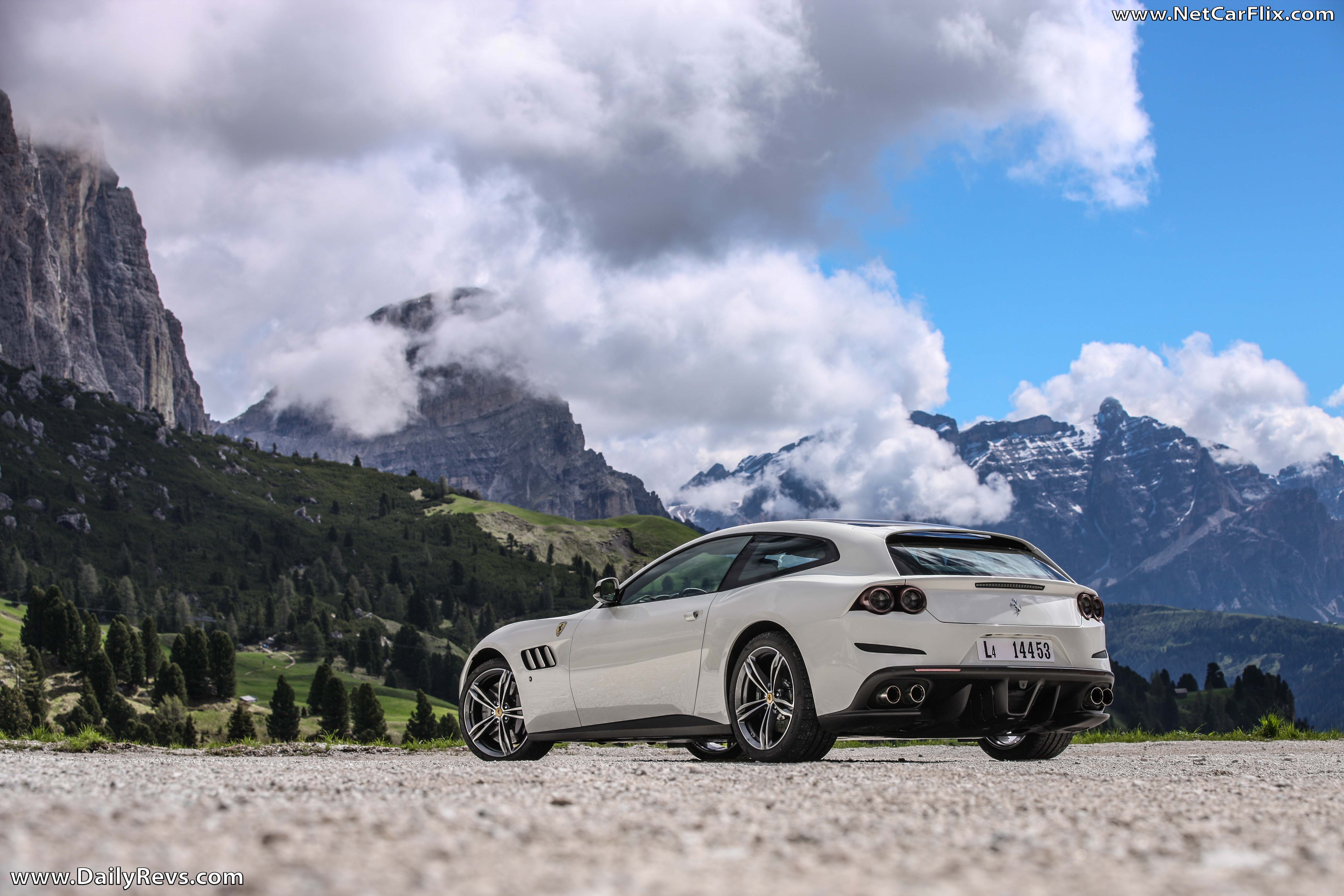 Image for 2017 Ferrari GTC4 Lusso - Exteriors, Interiors and Details