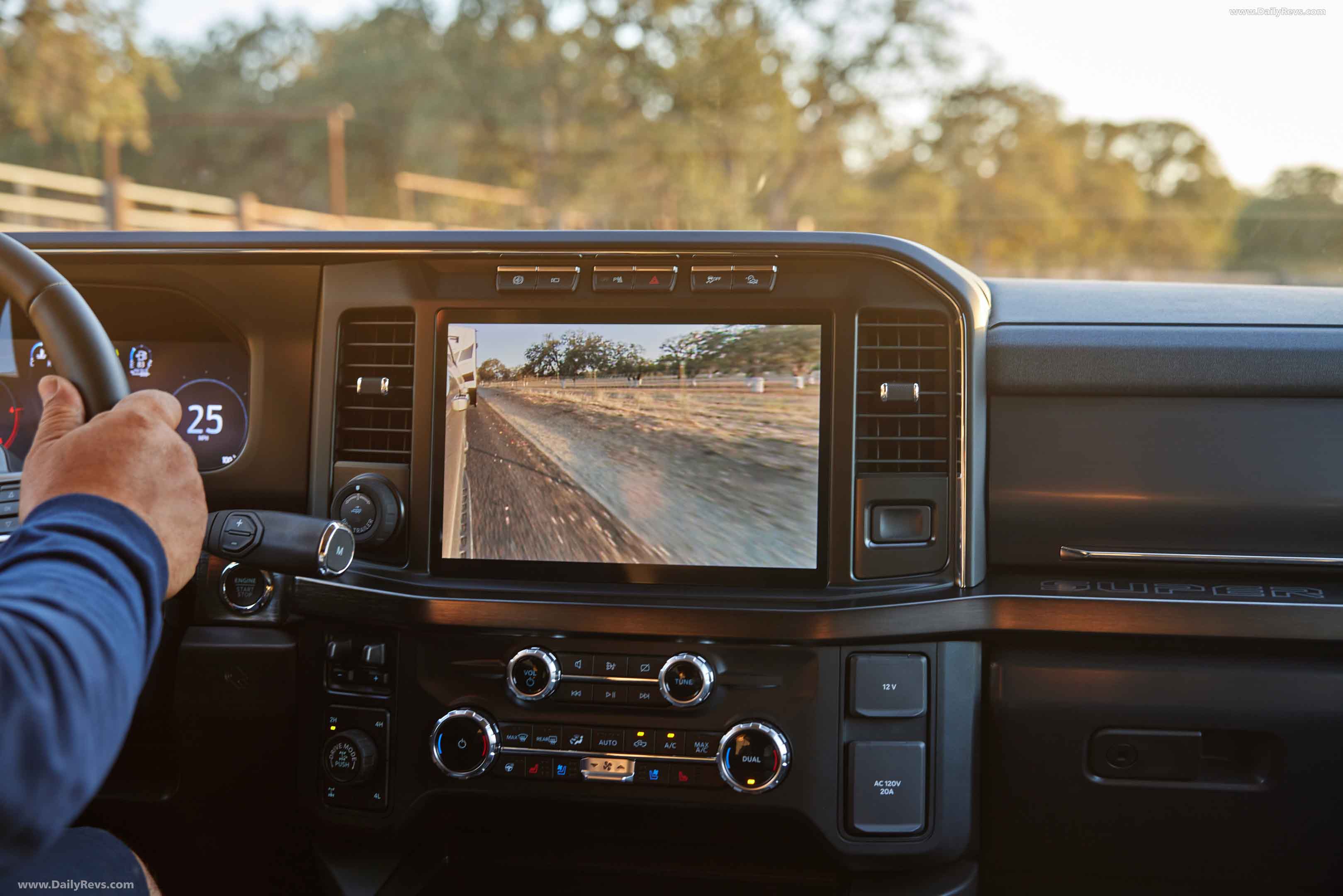 Image for 2023 Ford Super Duty F-250 XL - Exteriors, Interiors and Details