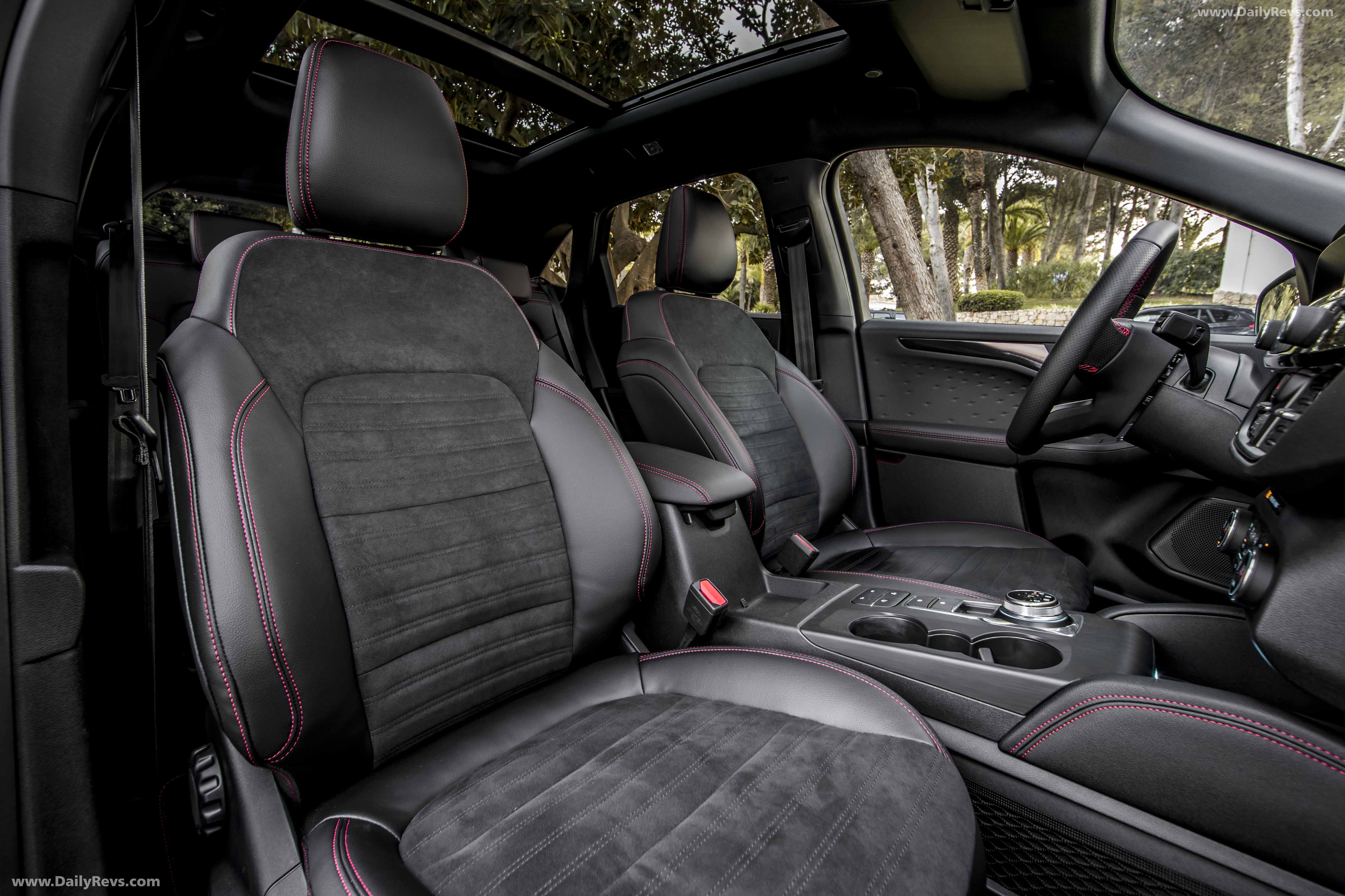 2020 Ford Kuga ST-Line PHEV - Stunning HD Photos, Videos, Specs