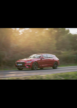 Image for 2022 Genesis G70 Shooting Brake European Version - Exteriors, Interiors and Details