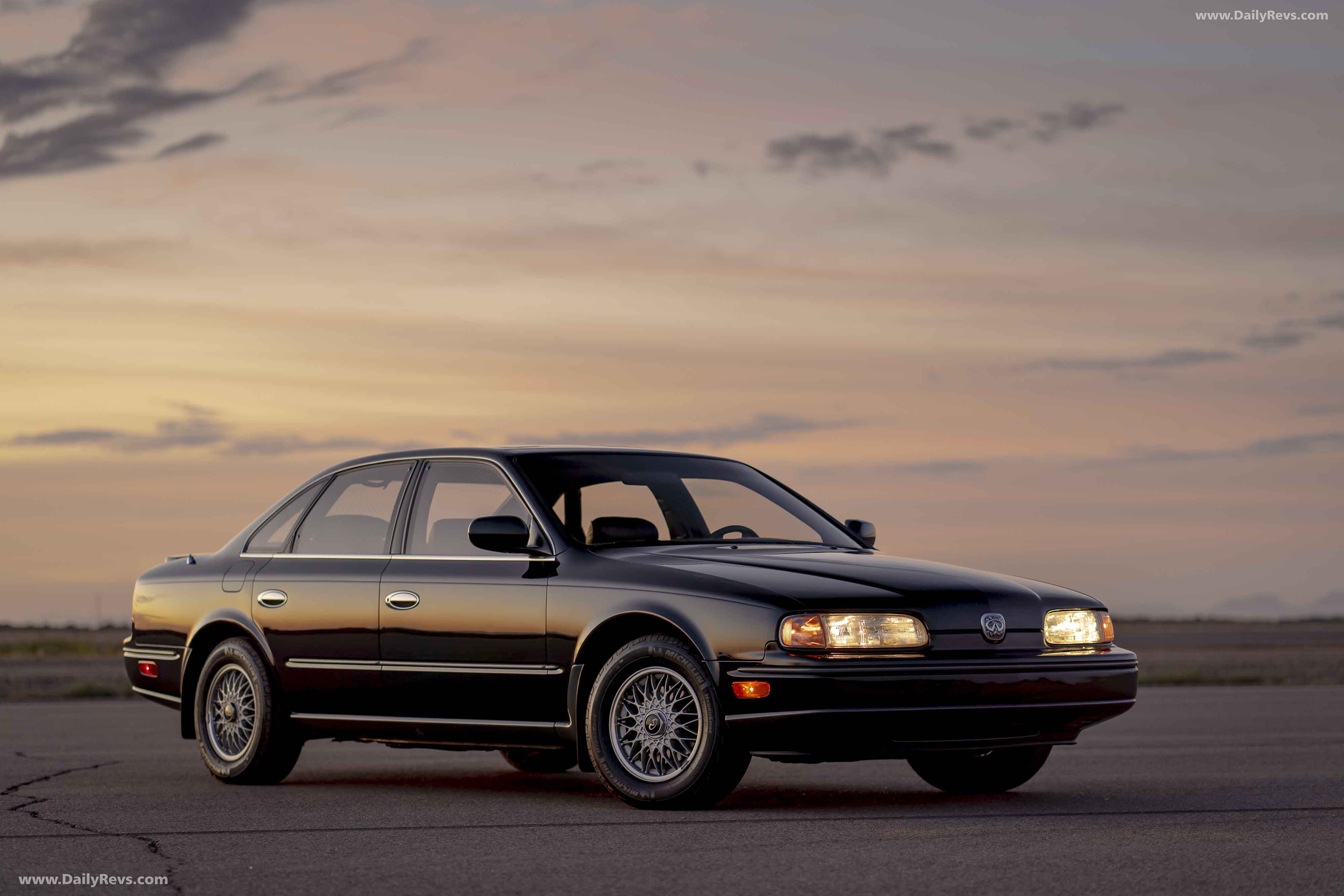 Image for 1989 Infiniti Q45 - Exteriors, Interiors and Details