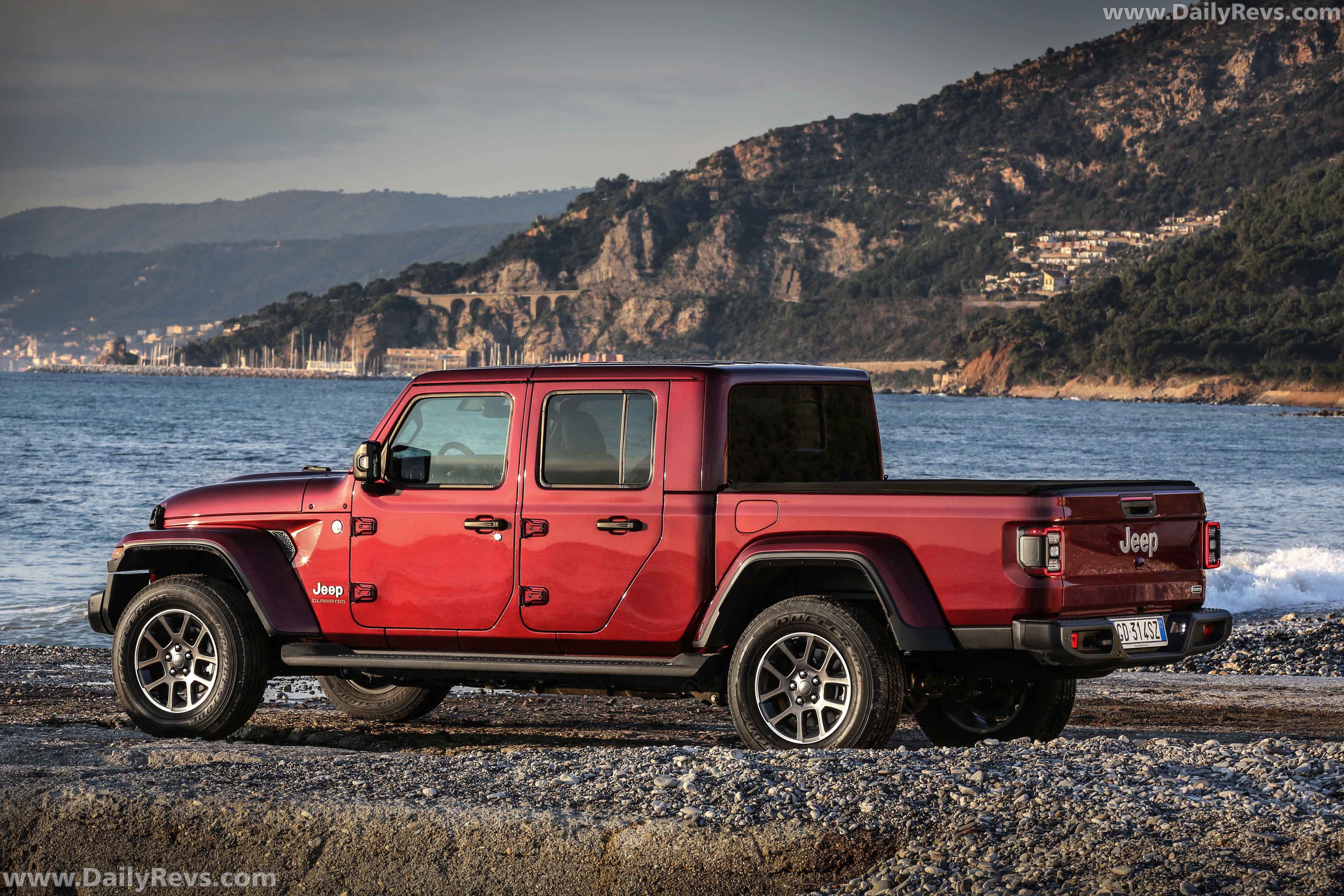 Image for 2021 Jeep Gladiator Overland - Exteriors, Interiors and Details