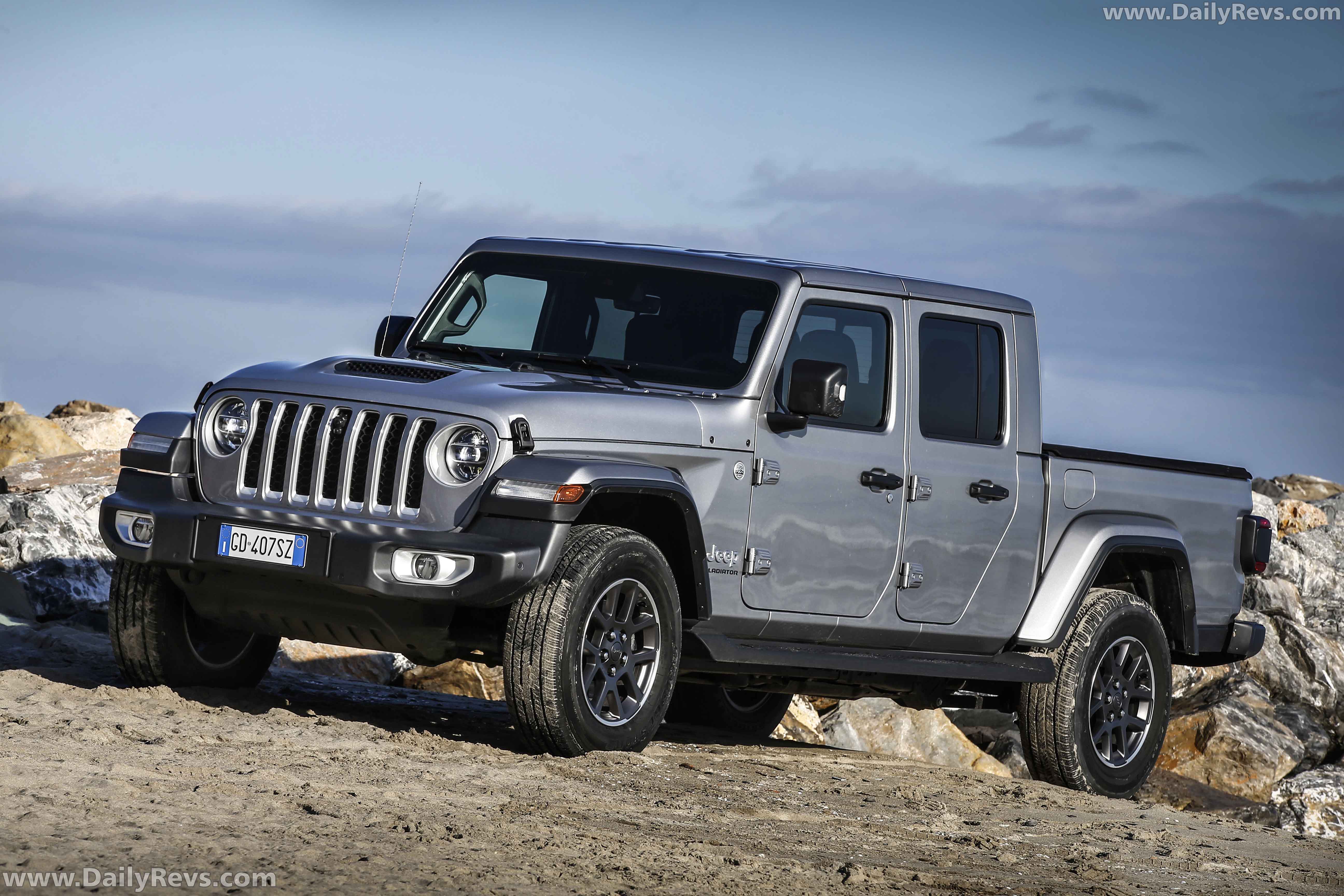 Image for 2021 Jeep Gladiator Overland - Exteriors, Interiors and Details