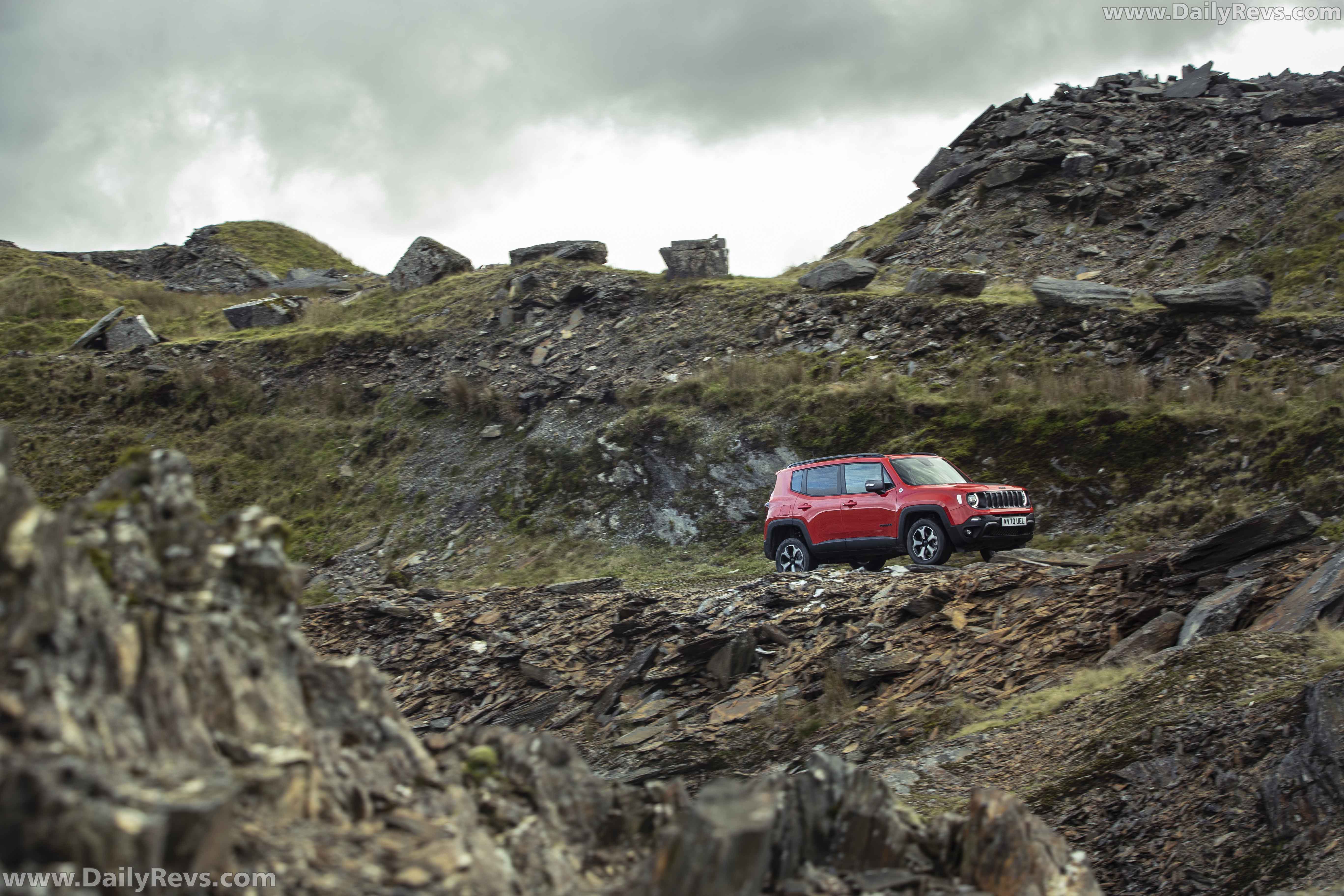 Image for 2021 Jeep Renegde 4xE UK Version - Exteriors, Interiors and Details