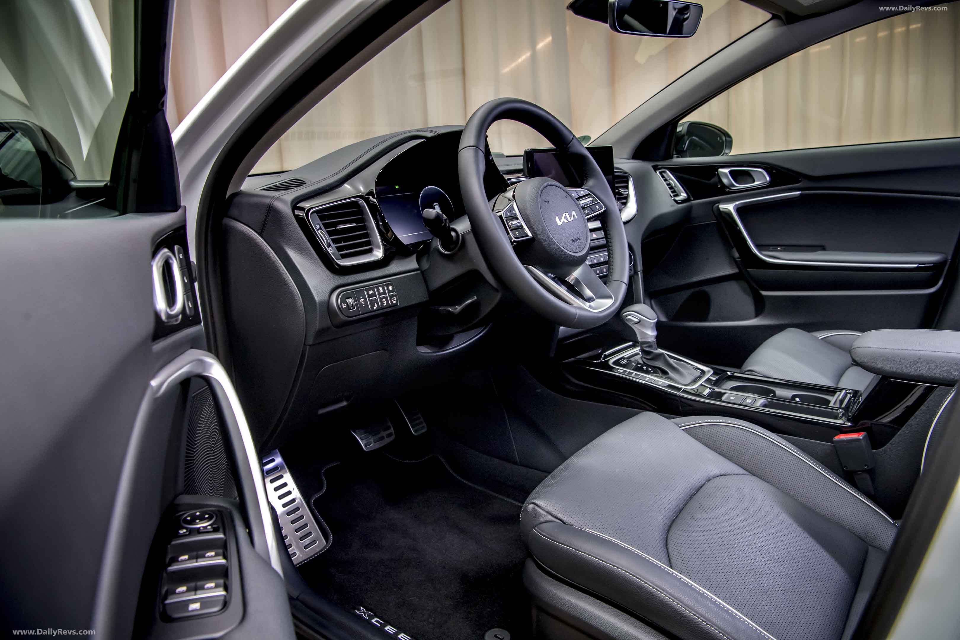 Picture of 2023 Kia Xceed Phev