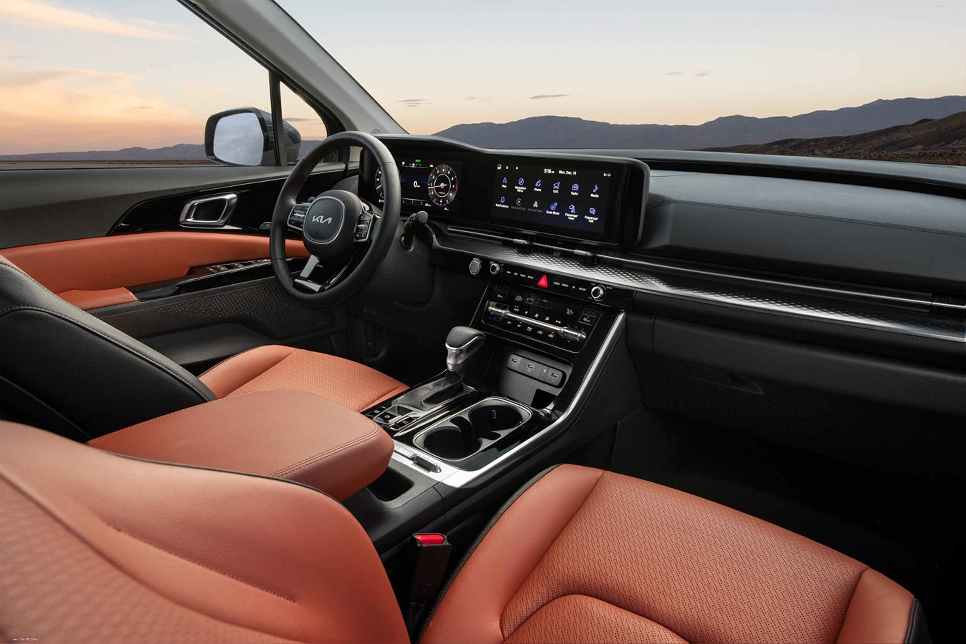 Picture of 2023 Kia Carnival