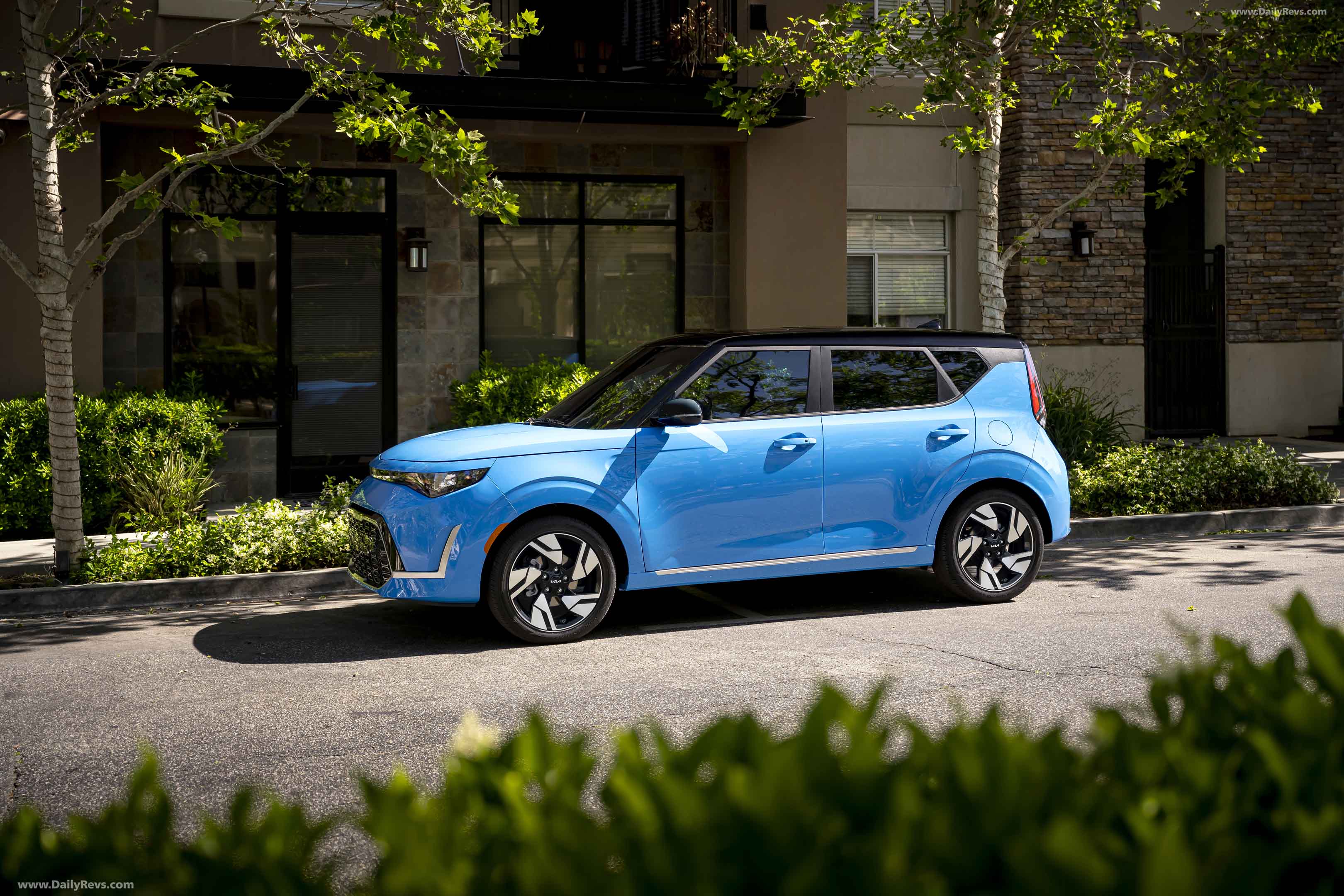 Image for 2023 Kia Soul - Exteriors, Interiors and Details