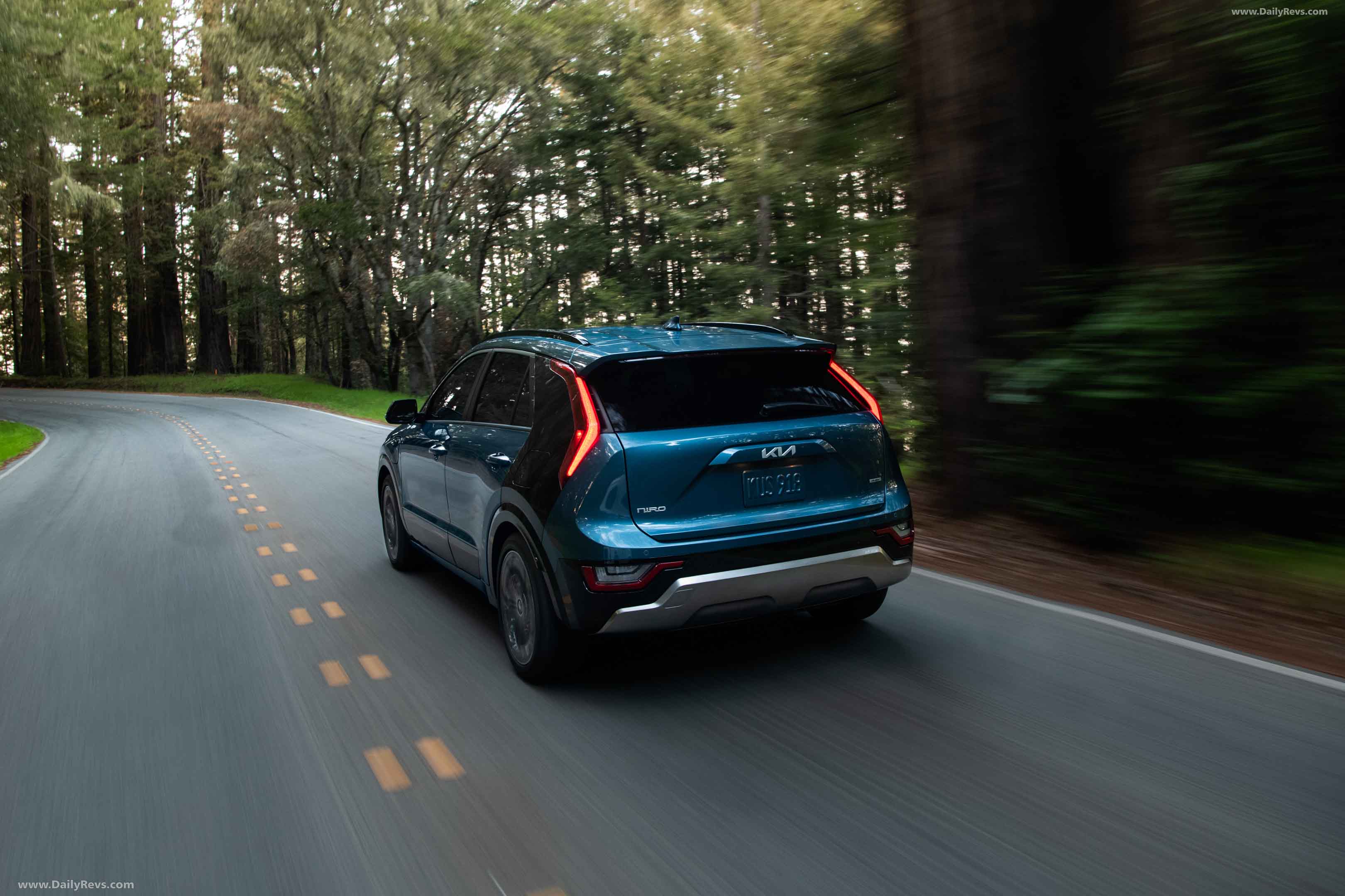 Picture of 2023 Kia Niro PHEV