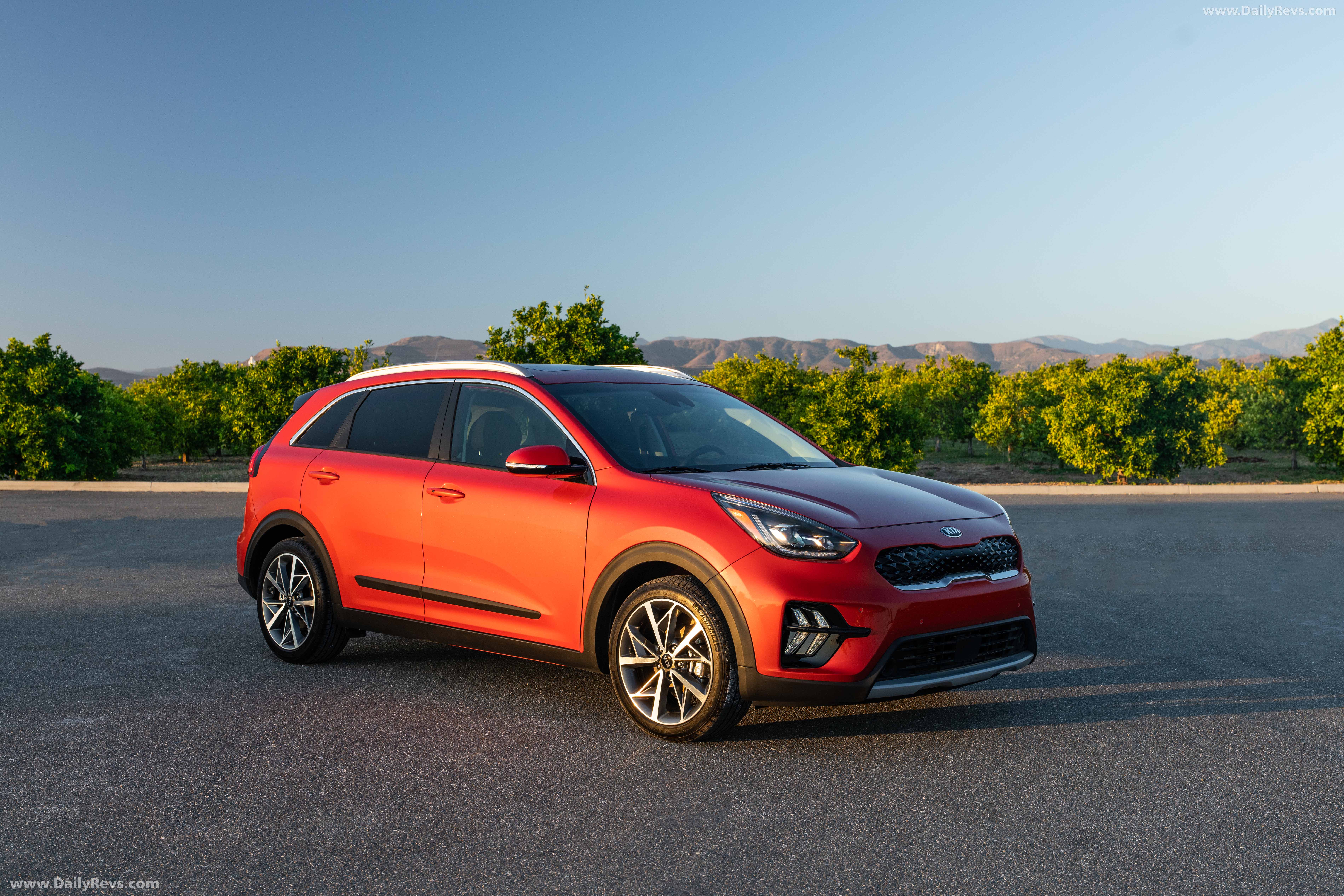 Image for 2020 Kia Niro Hybrid - Exteriors, Interiors and Details