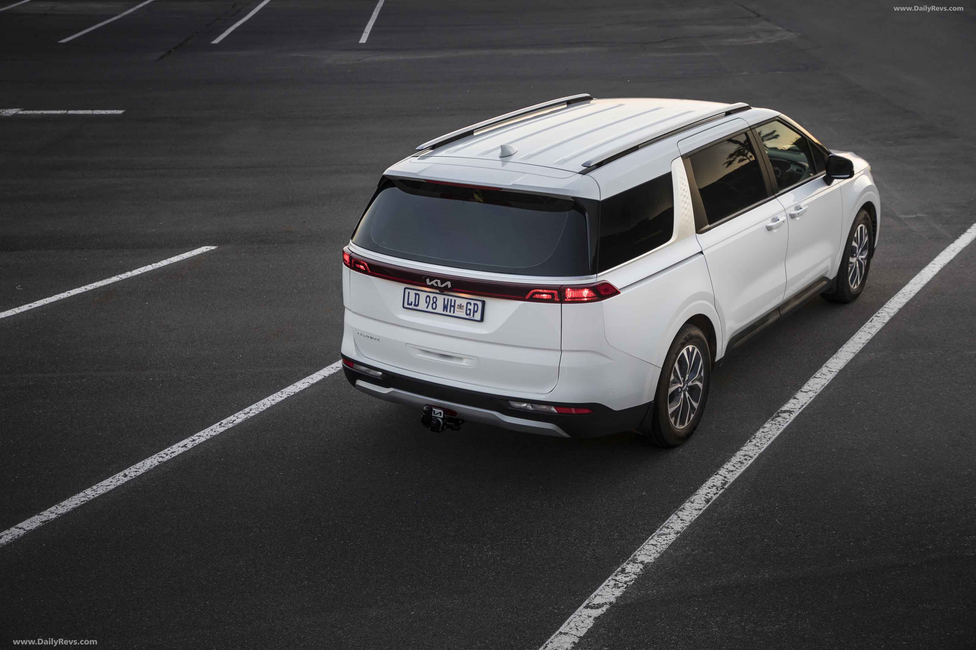 Image for 2023 Kia Carnival South African Version - Exteriors, Interiors and Details