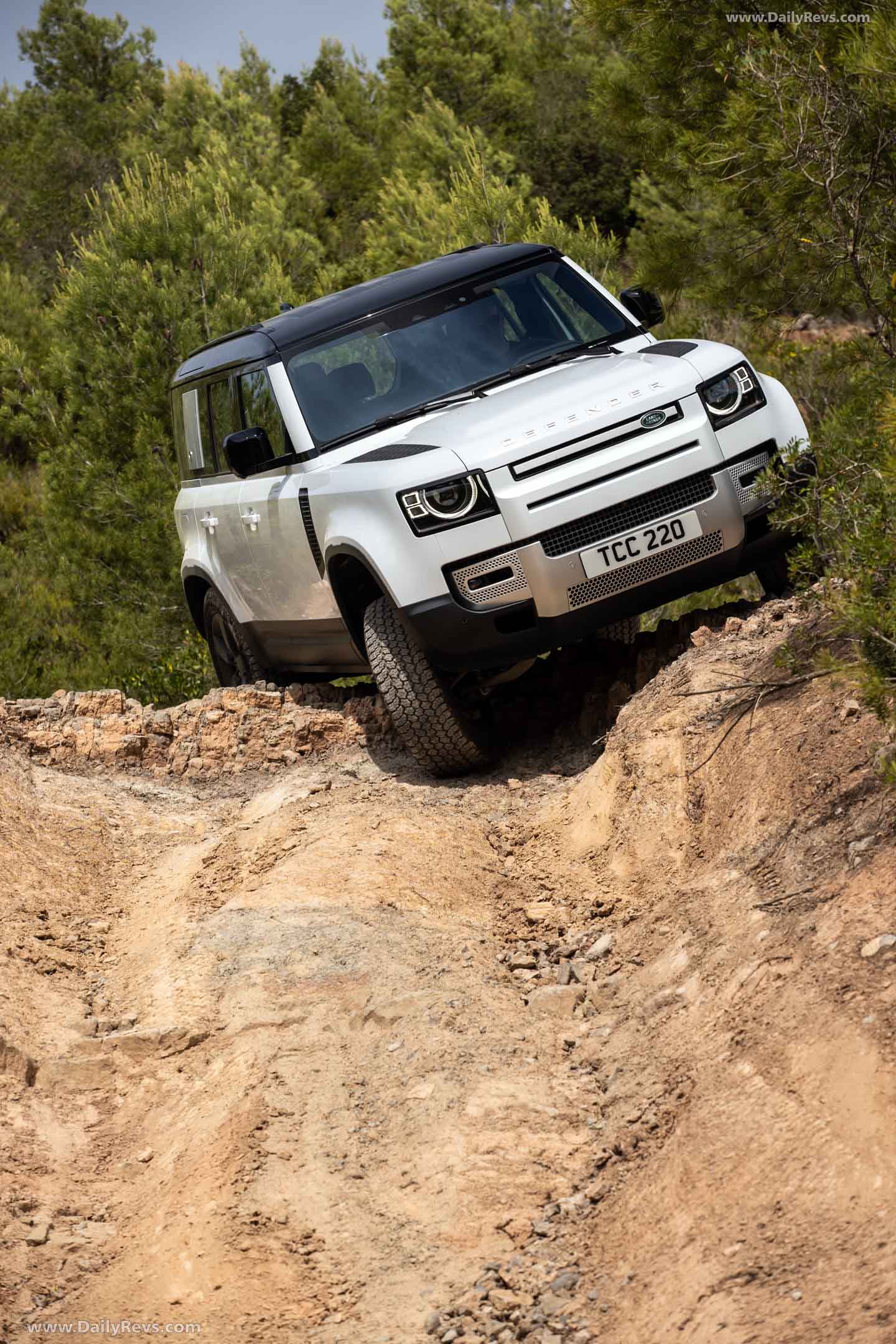 Image for 2022 Land Rover Defender 110 PHEV - Exteriors, Interiors and Details