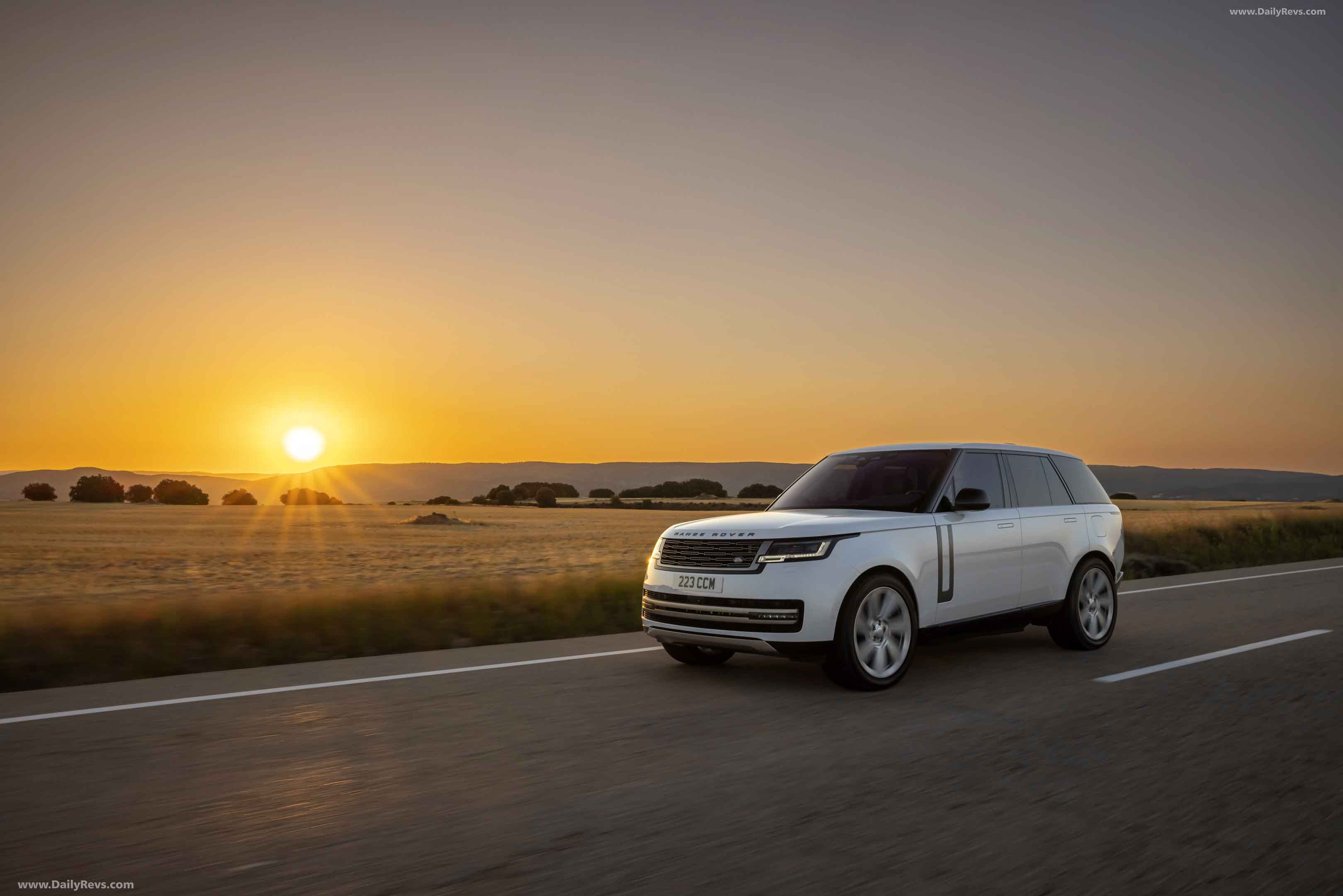 Picture of 2022 Land Rover Range Rover Phev P440E